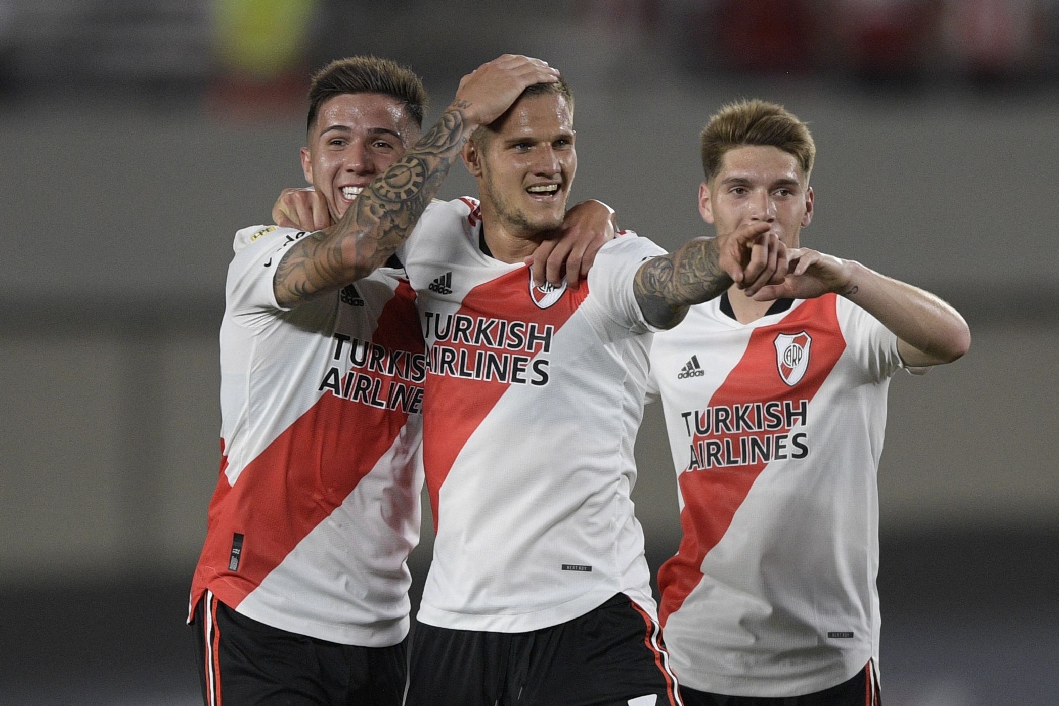 Zuculini Enzo Fernandez Rollheiser River Plate Argentinos Juniors Torneo Liga Profesional 251021
