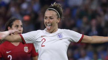 Lucy Bronze England 2019