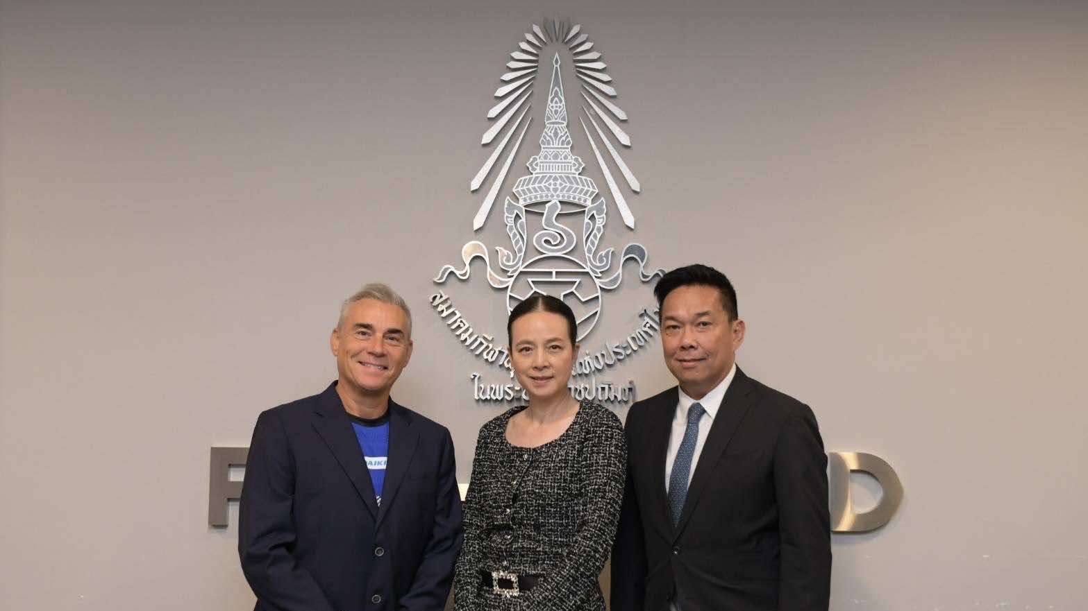 นวลพรรณ ล่ำซำ