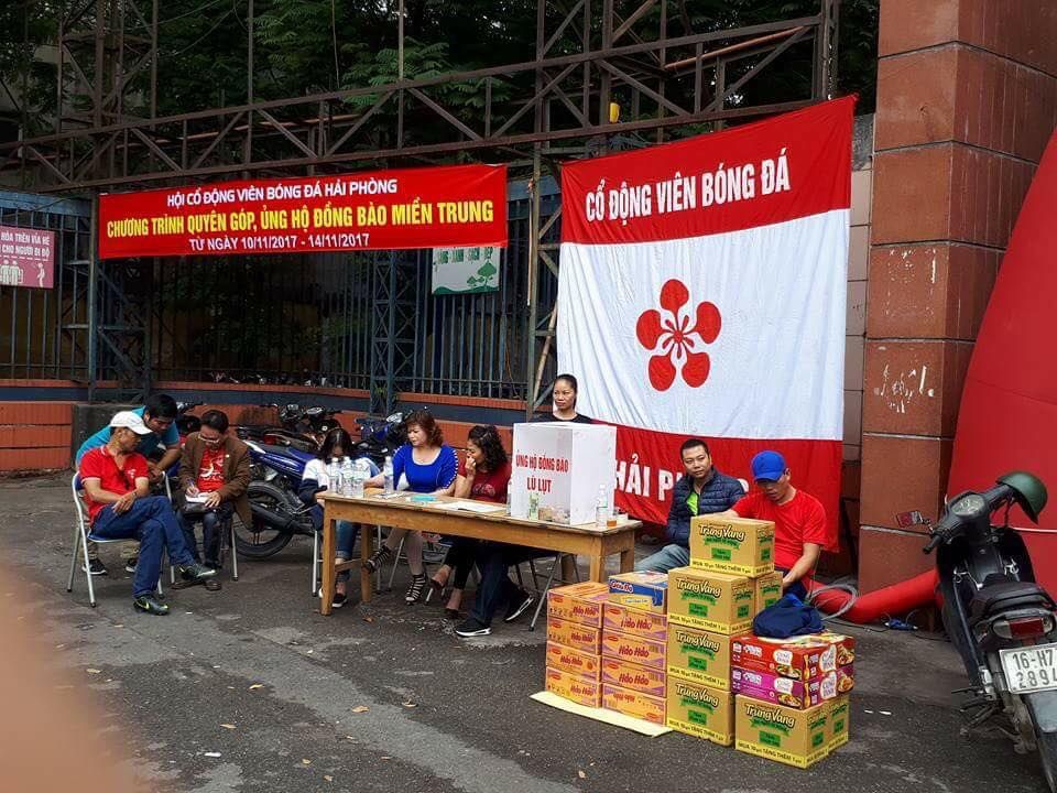 Chương trình quyên góp ủng hộ đồng bào miền Trung thân yêu của CĐV Hải Phòng