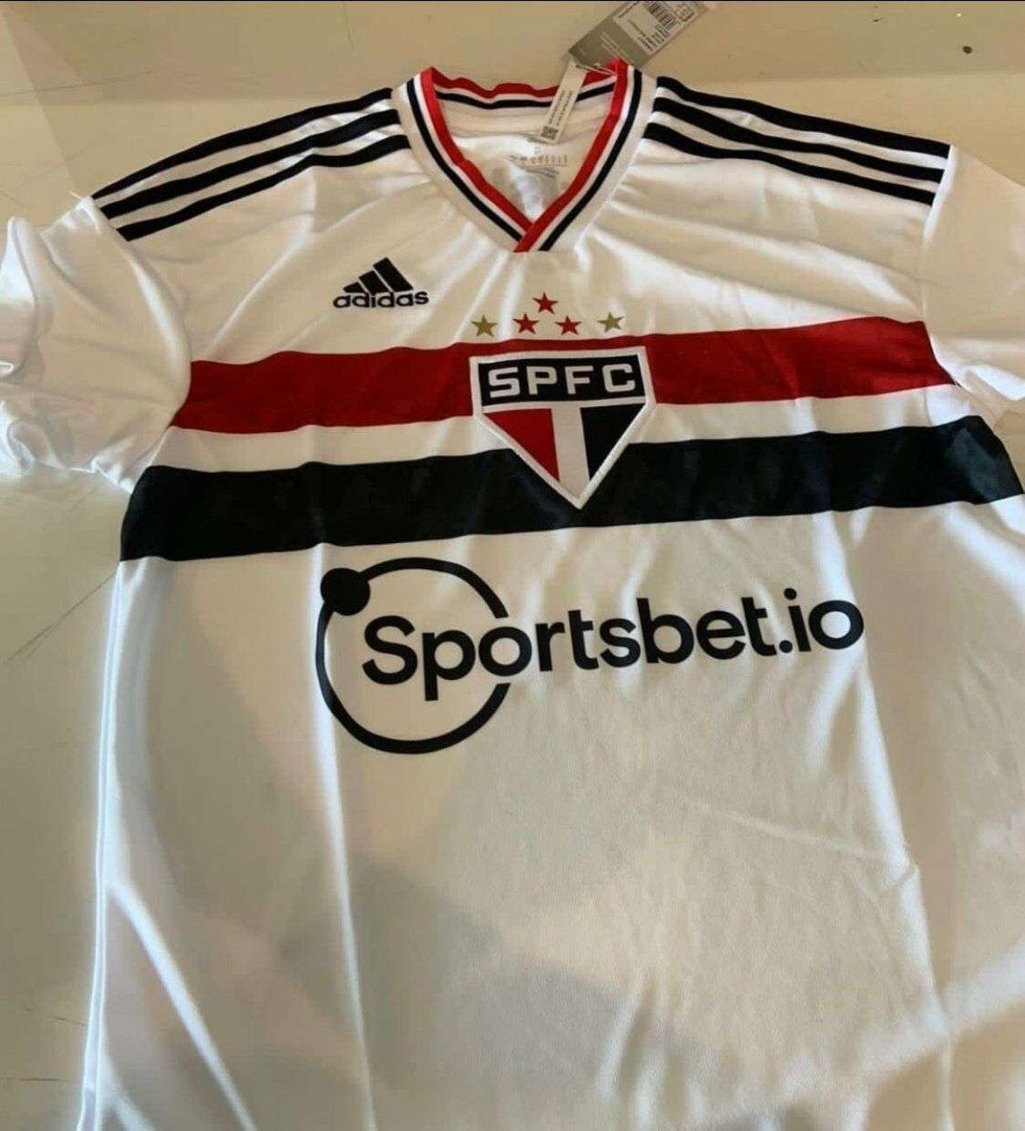 Camiseta (uniforme) do São Paulo para 2022 vaza na web