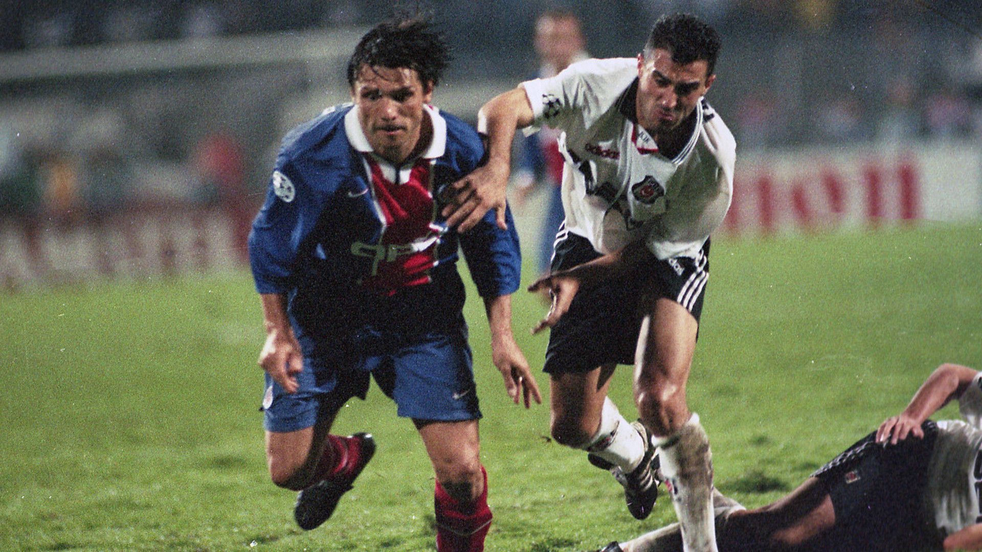 Besiktas Paris Saint Germain PSG 01101997