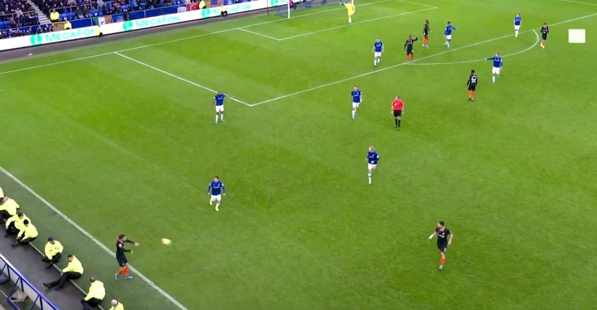 Pulisic fowl throw Everton vs Chelsea EPL  07122019