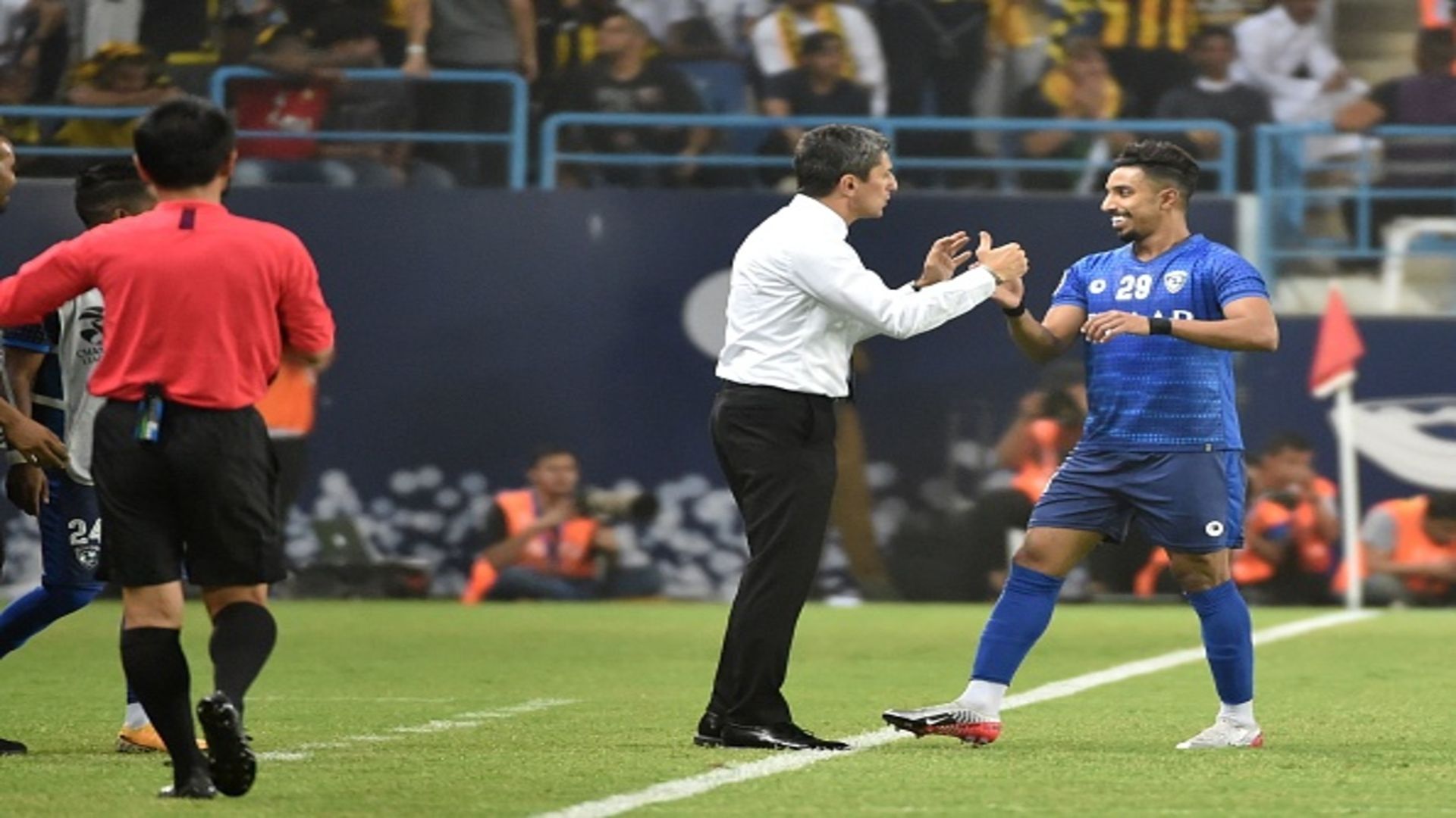 الدوسري - لوشيسكو