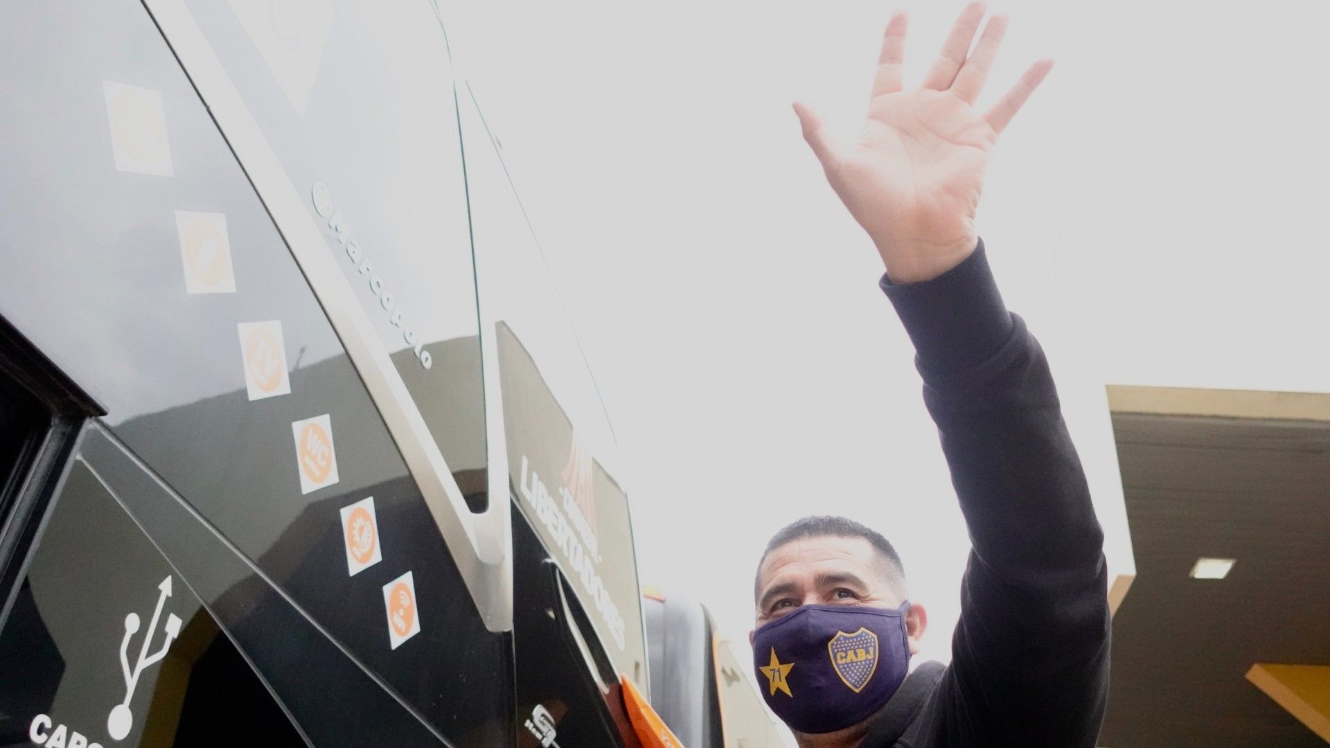 Juan Roman Riquelme Bolivia 03052022