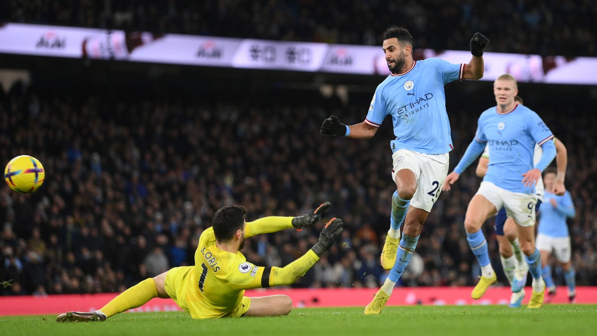 Riyad Mahrez Manchester City Tottenham 2022-23