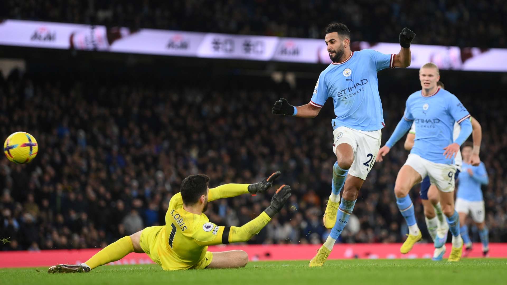 Riyad Mahrez Manchester City Tottenham 2022-23