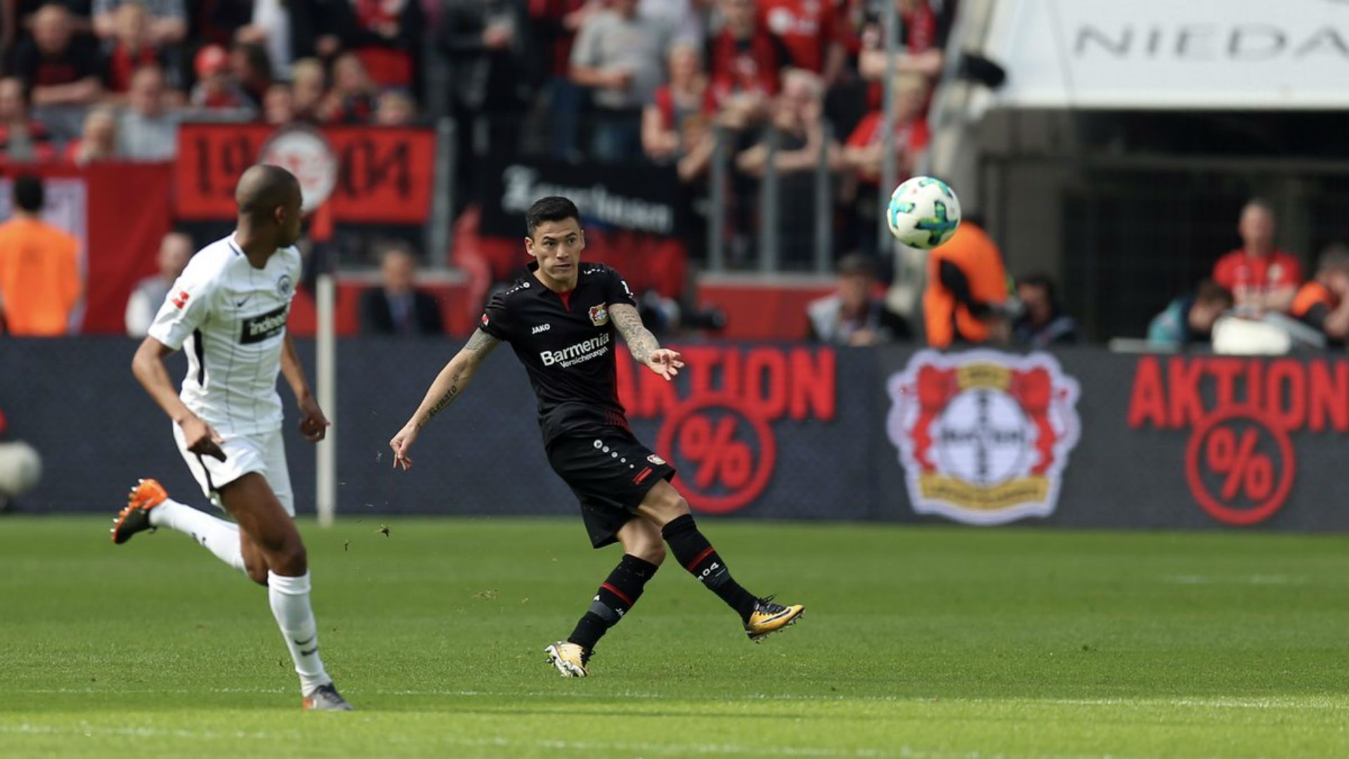 140418 Charles Aránguiz Bayer Leverkusen Eintracht Frankfurt