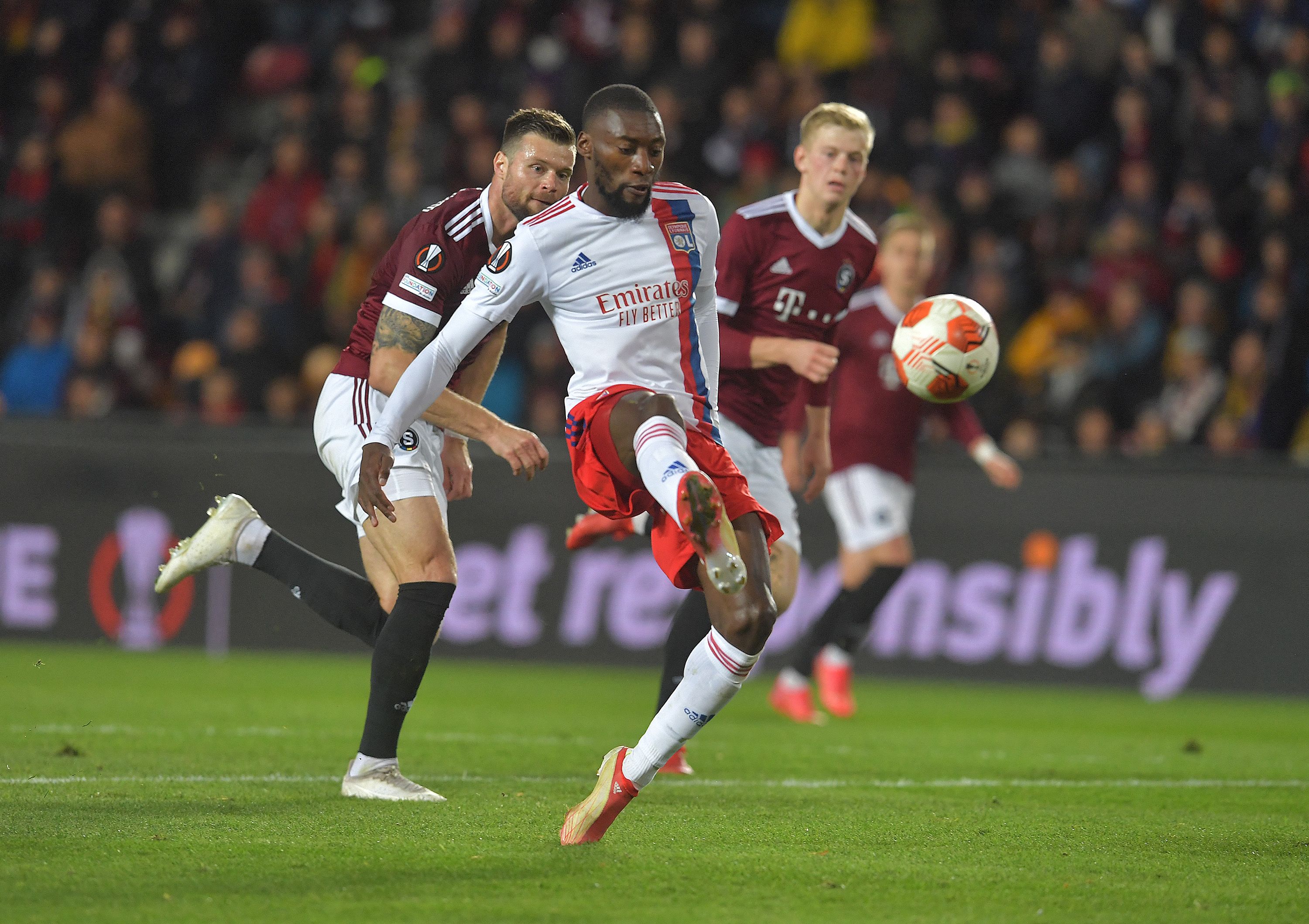 Toko Ekambi Lyon Sparta Praha