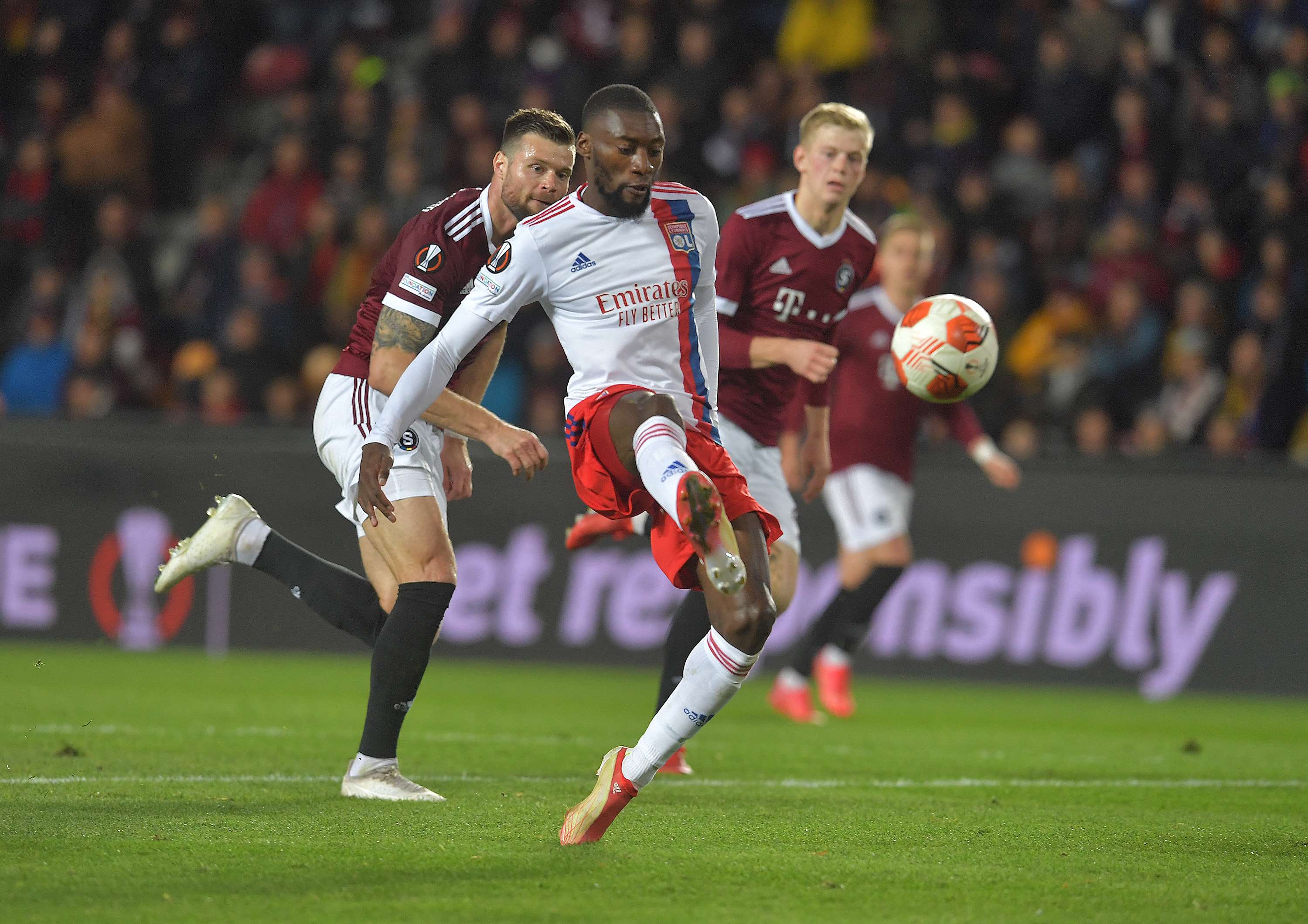 Toko Ekambi Lyon Sparta Praha