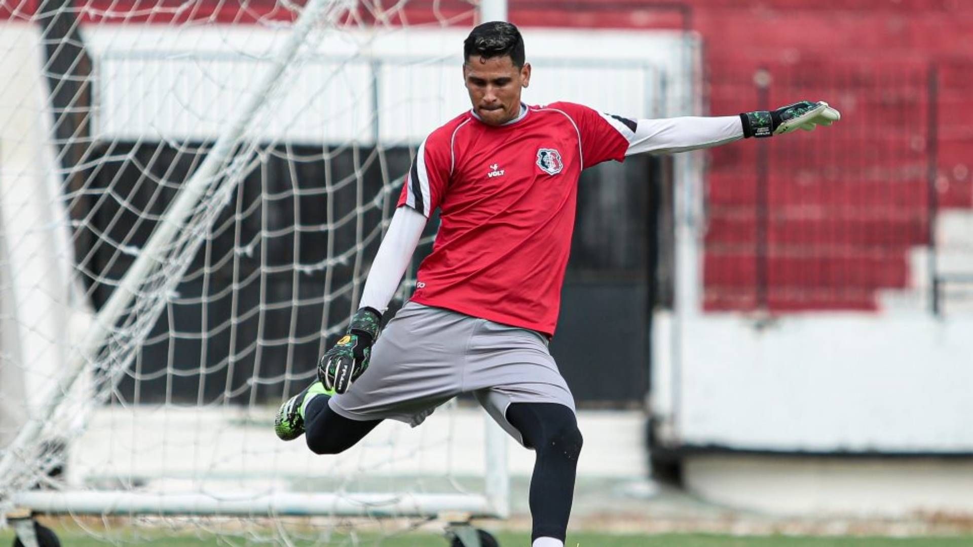 Santa Cruz joga neste sábado pelo Pernambucano
