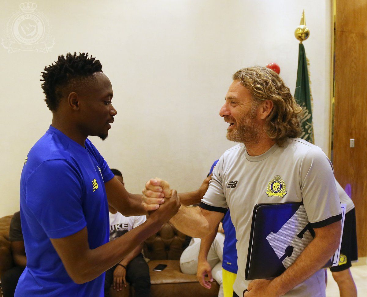 أحمد موسى - كارينيو