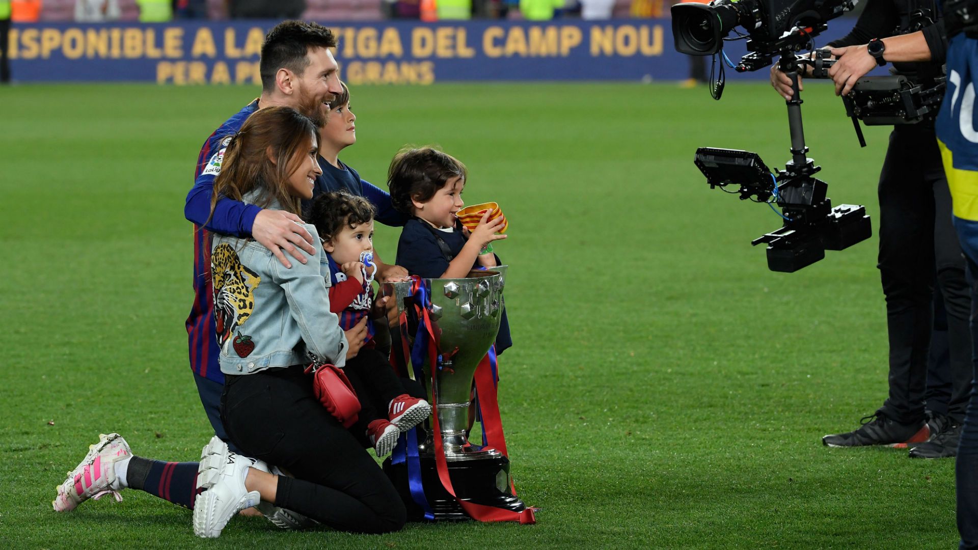 Lionel Messi Family 04272019