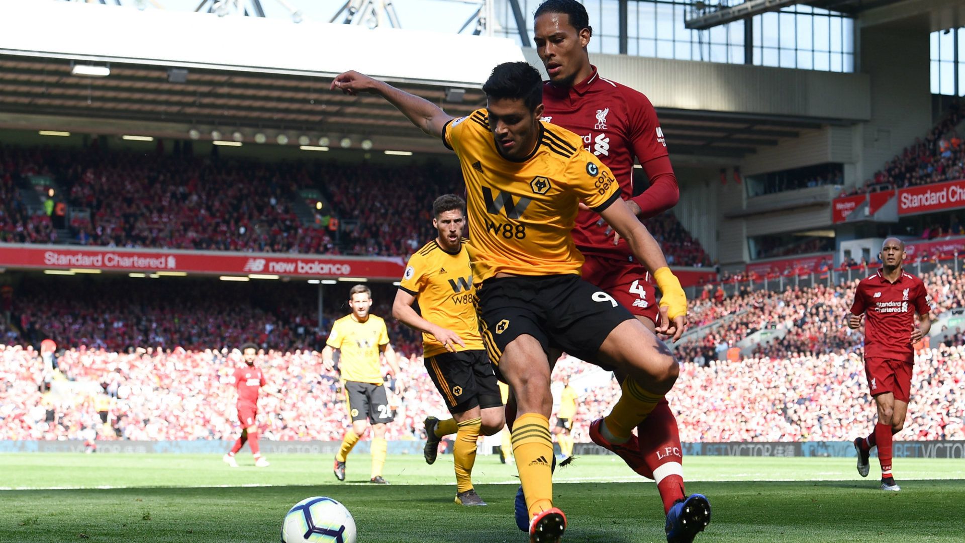 Raúl Jiménez Virgil Van Dijk Wolves Liverpool 150519