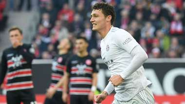 Benjamin Pavard FC Bayern Fortuna Düsseldorf 23112019