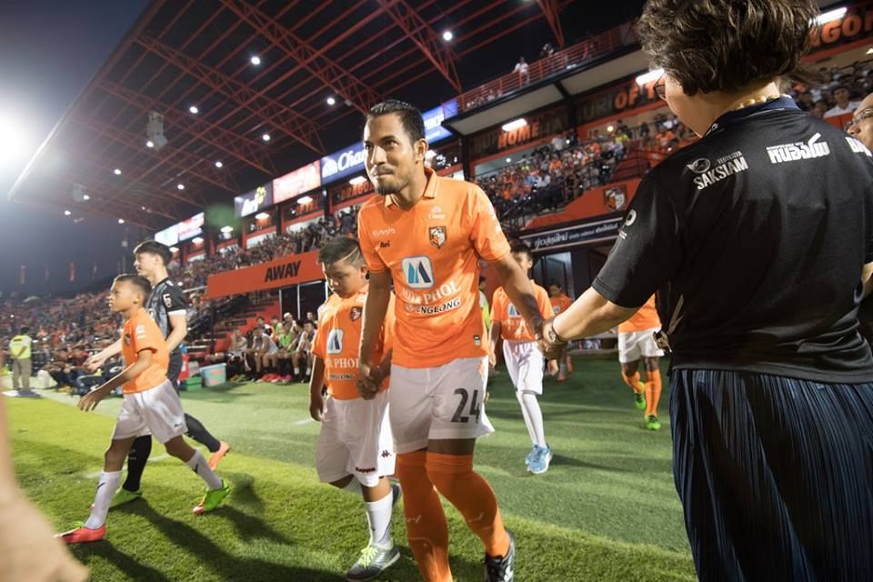 สมปอง สอเหลบ