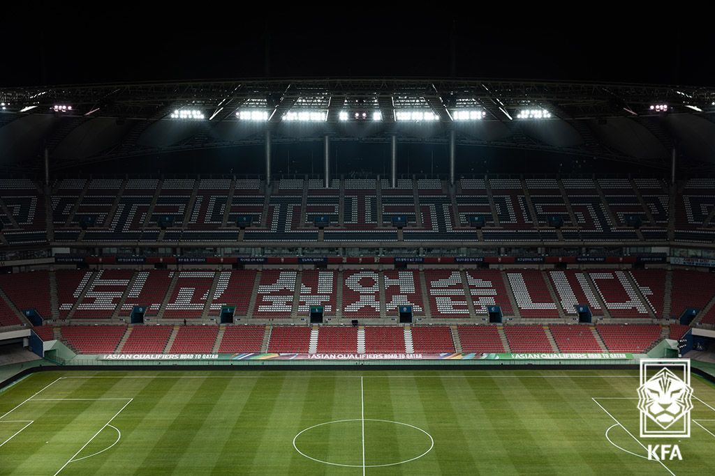 이란전 카드섹션