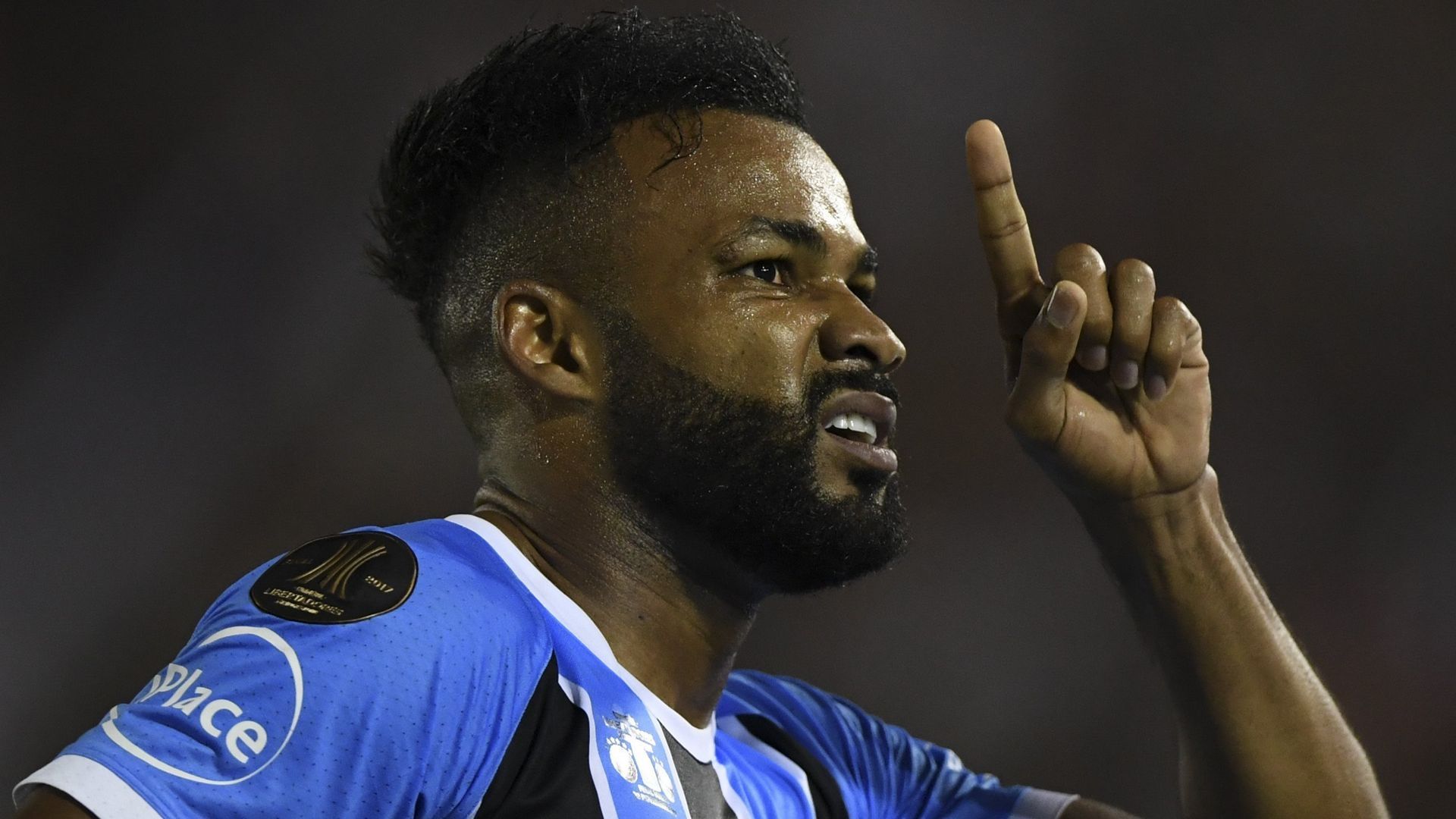 Fernandinho Lanus Gremio Final Copa Libertadores 29112017