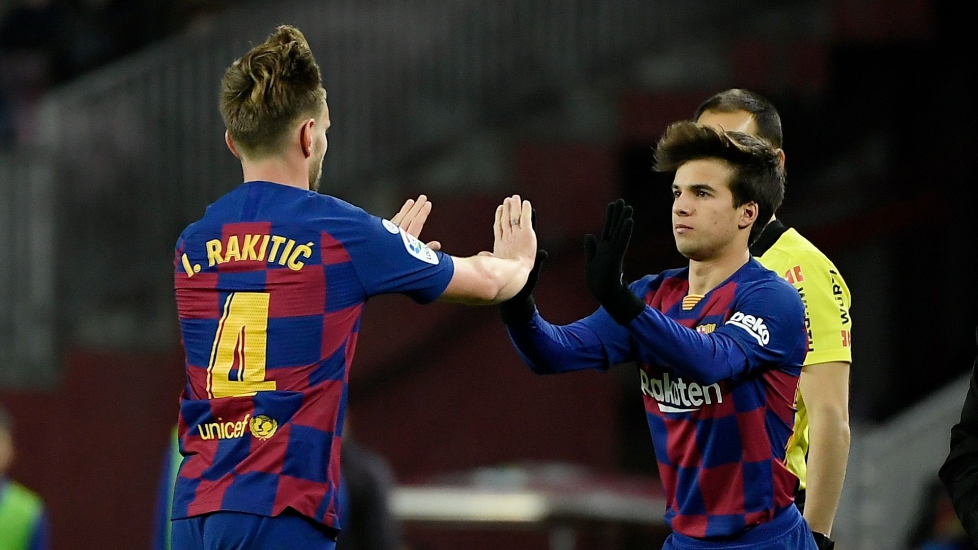 Ivan Rakitic Riqui Puig Barcelona 2019-20