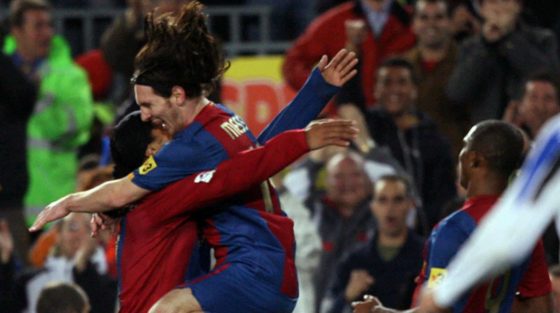 GettyImages-73756977 messi ronaldinho