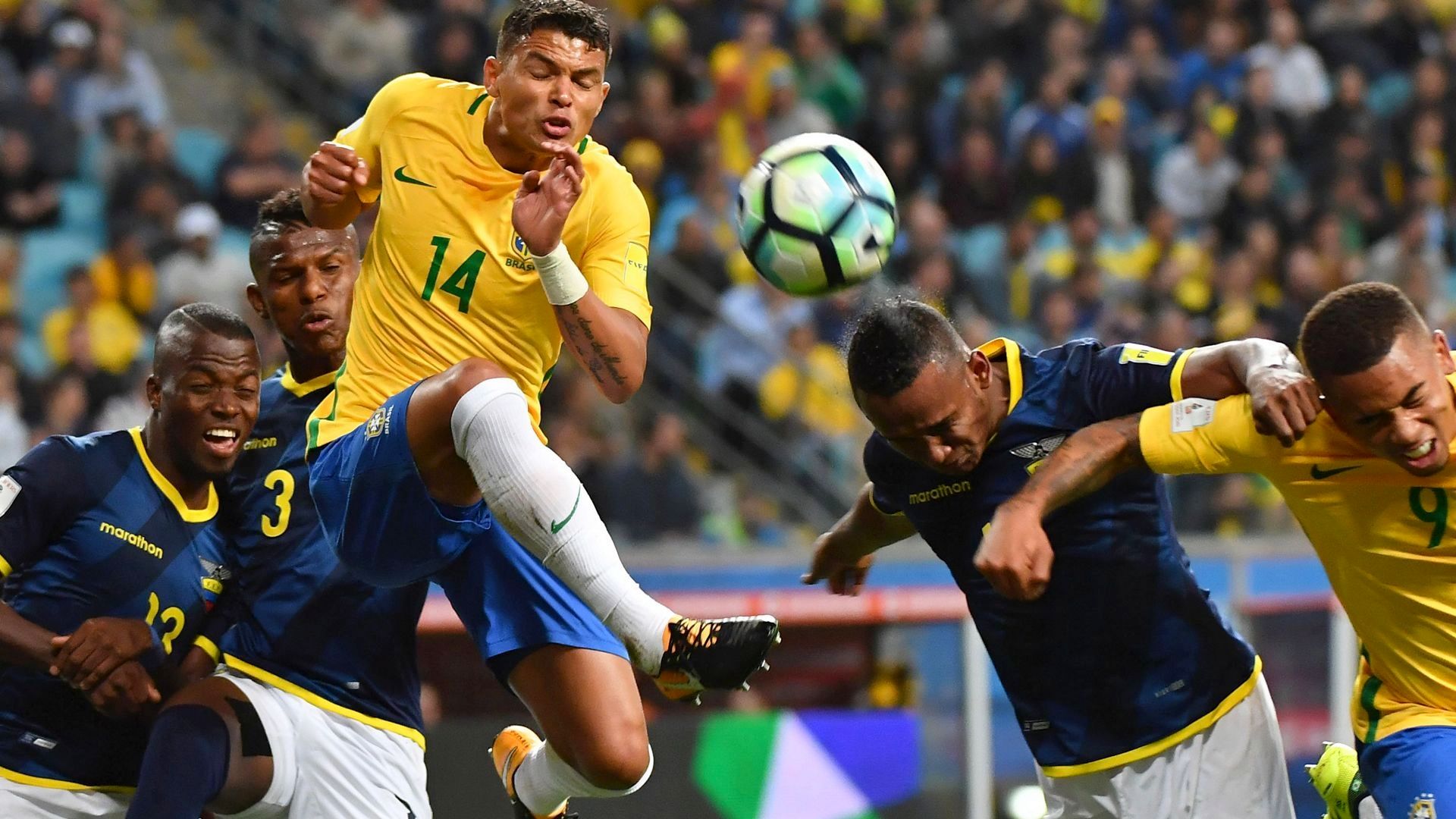 Thiago Silva Pedro Velasco Brazil Ecuador Eliminatorias 2018 31082017