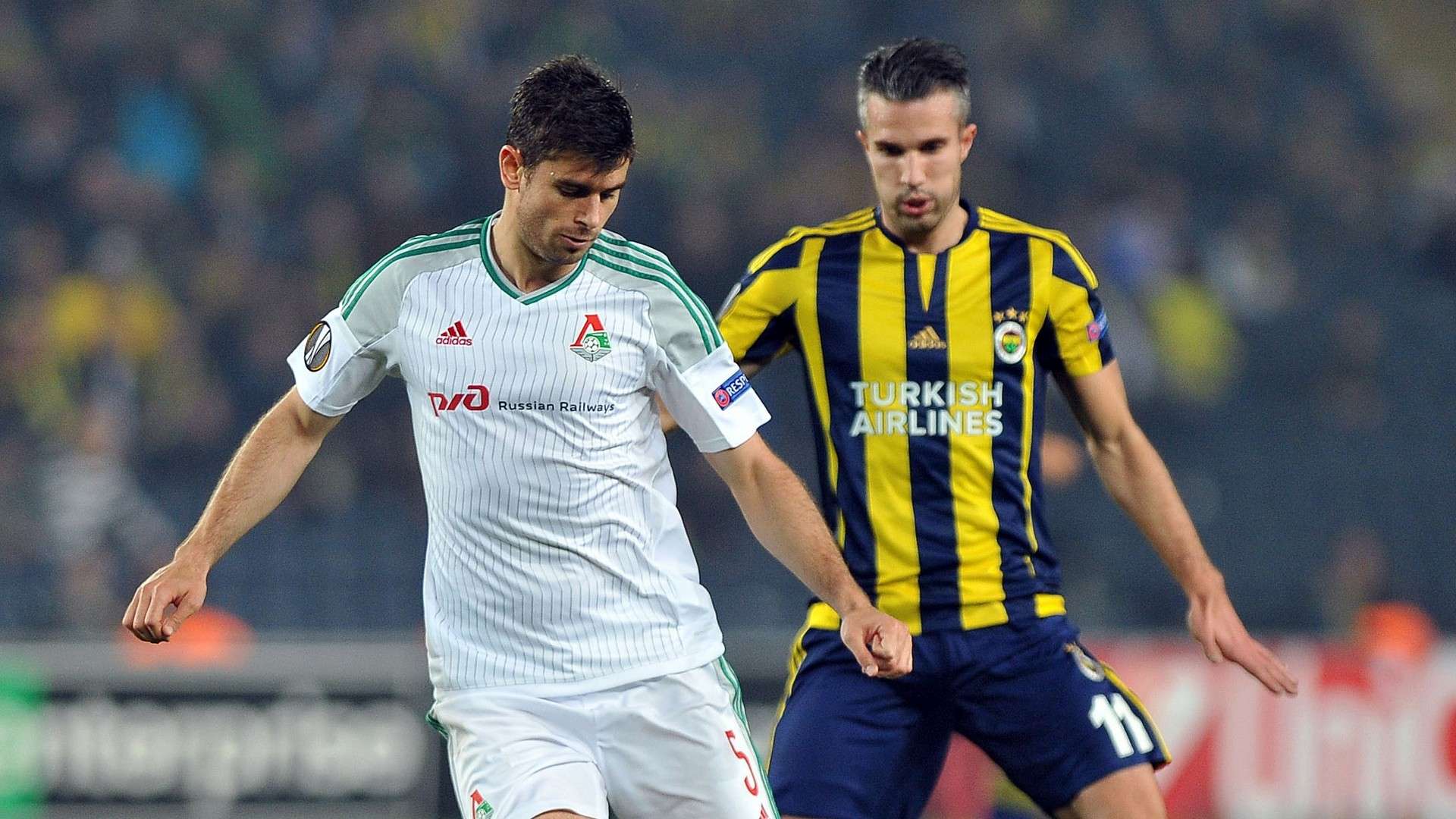 Robin van Persie Nemanja Pejcinovic Fenerbahce Lokomotiv Moscow 02162016