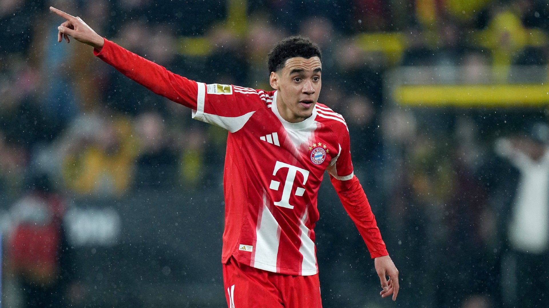 JAMAL MUSIALA BAYERN MÜNCHEN 