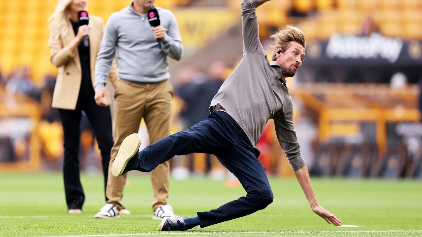 Peter Crouch Fall TNT Sports