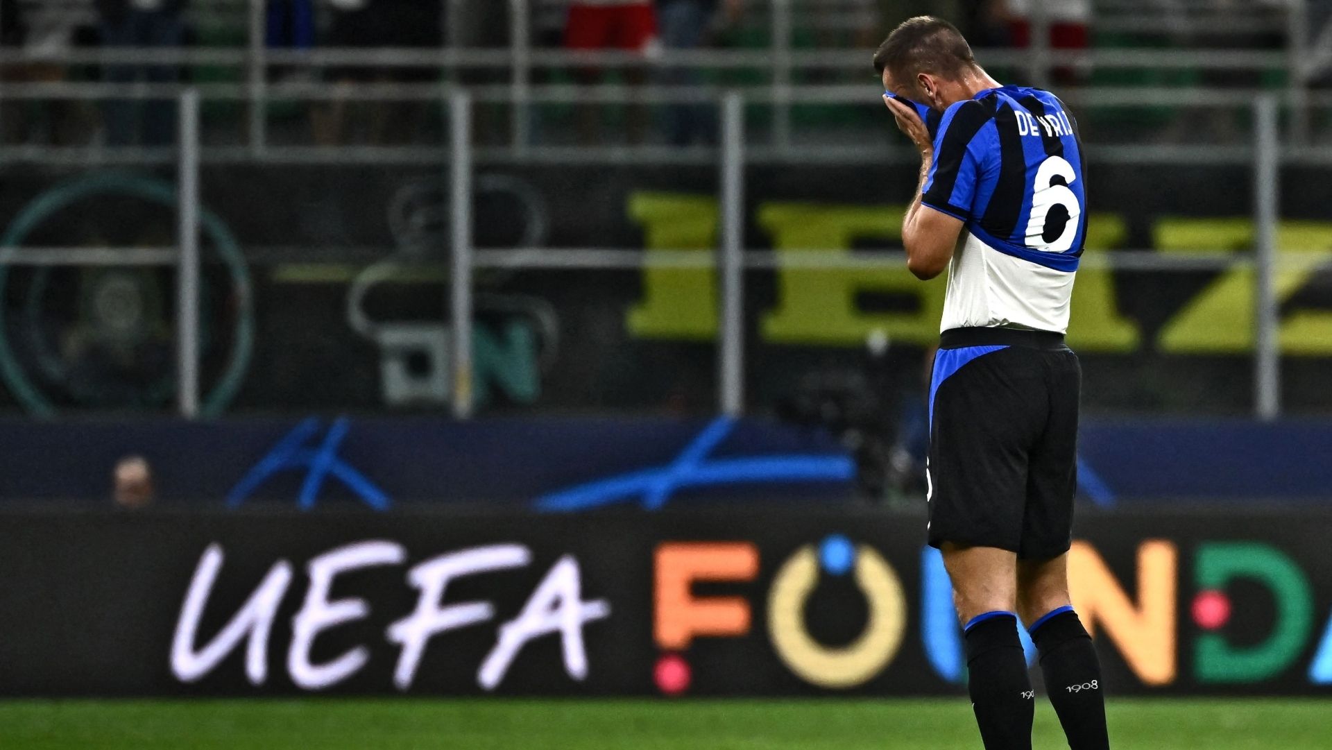 Stefan De Vrij Inter Bayern