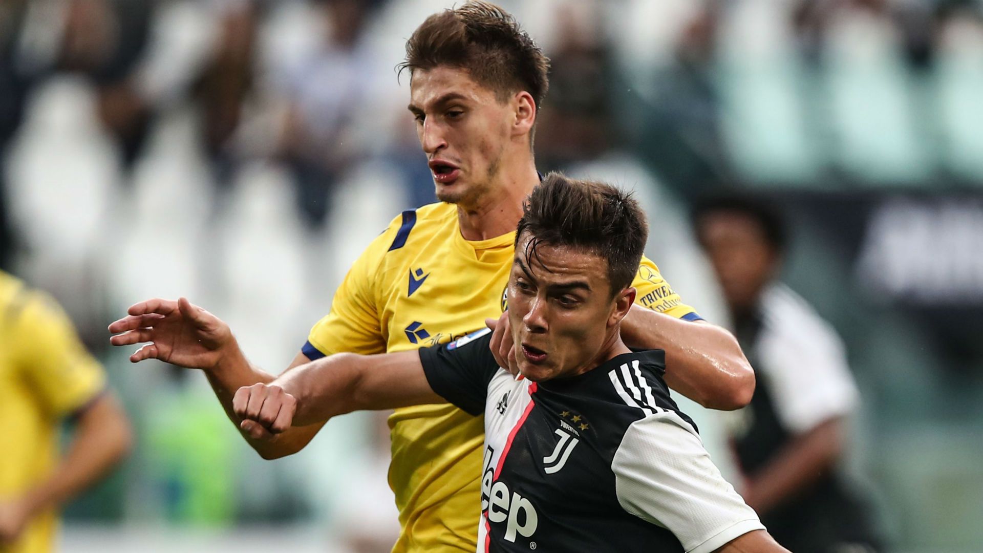 Paulo Dybala Marash Kumbulla Juventus Verona