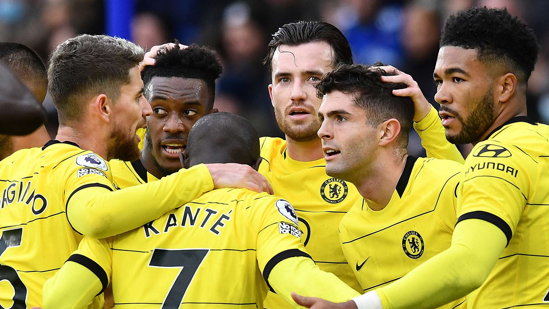 Chelsea celebrating Christian Pulisic 2021-22