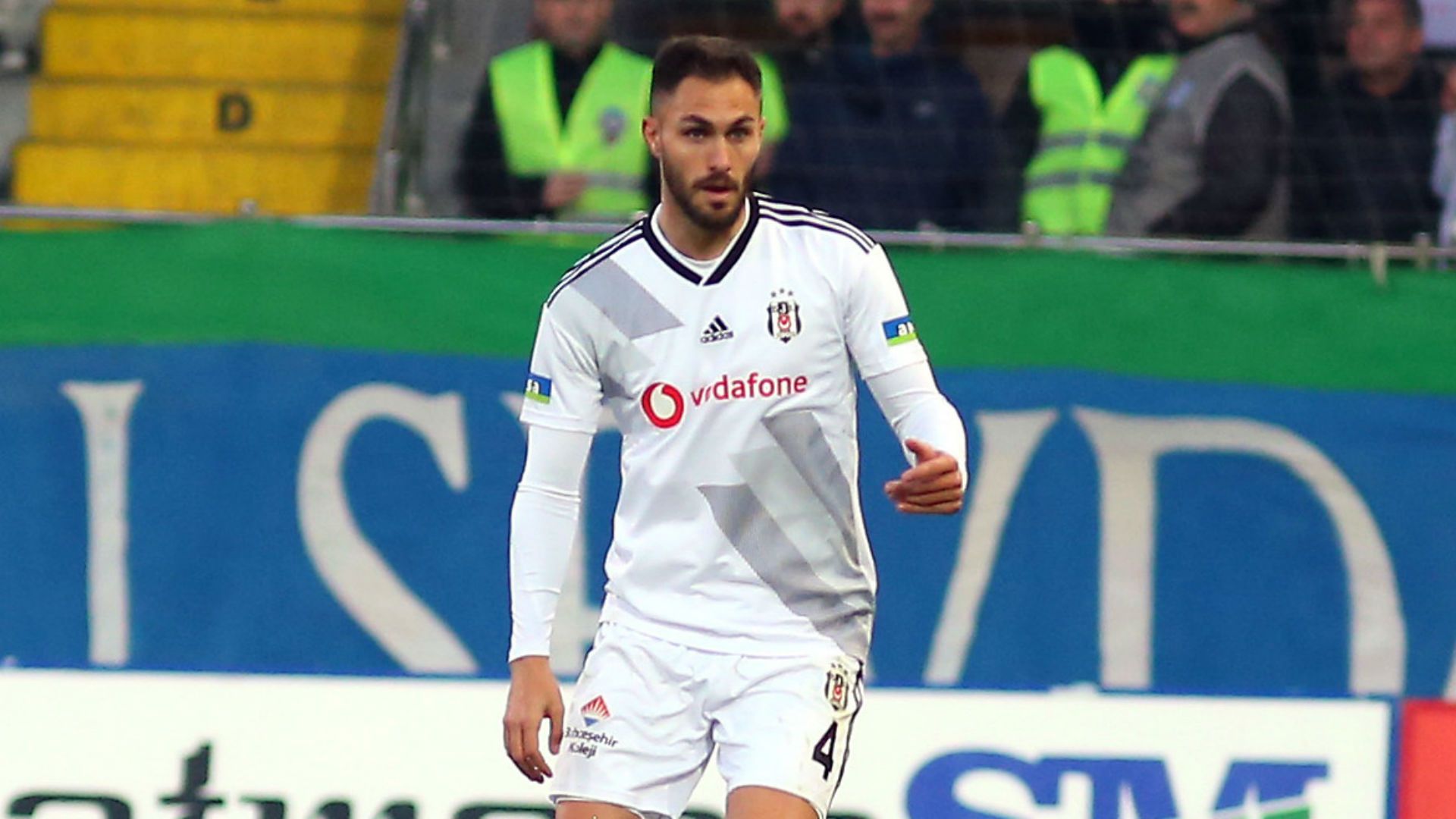Victor Ruiz Rizespor v Besiktas 02012020