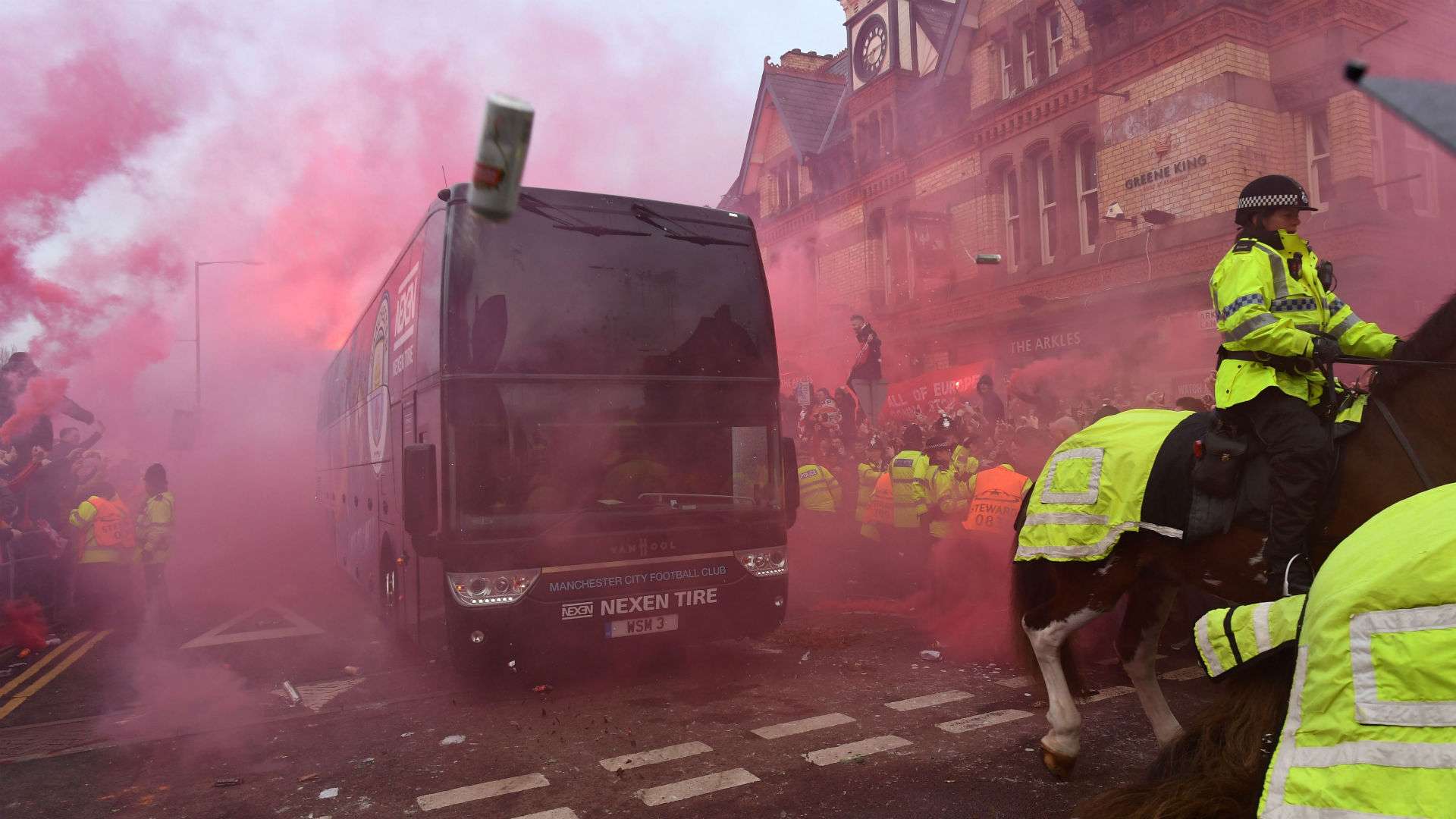 Manchester City bus Liverpool