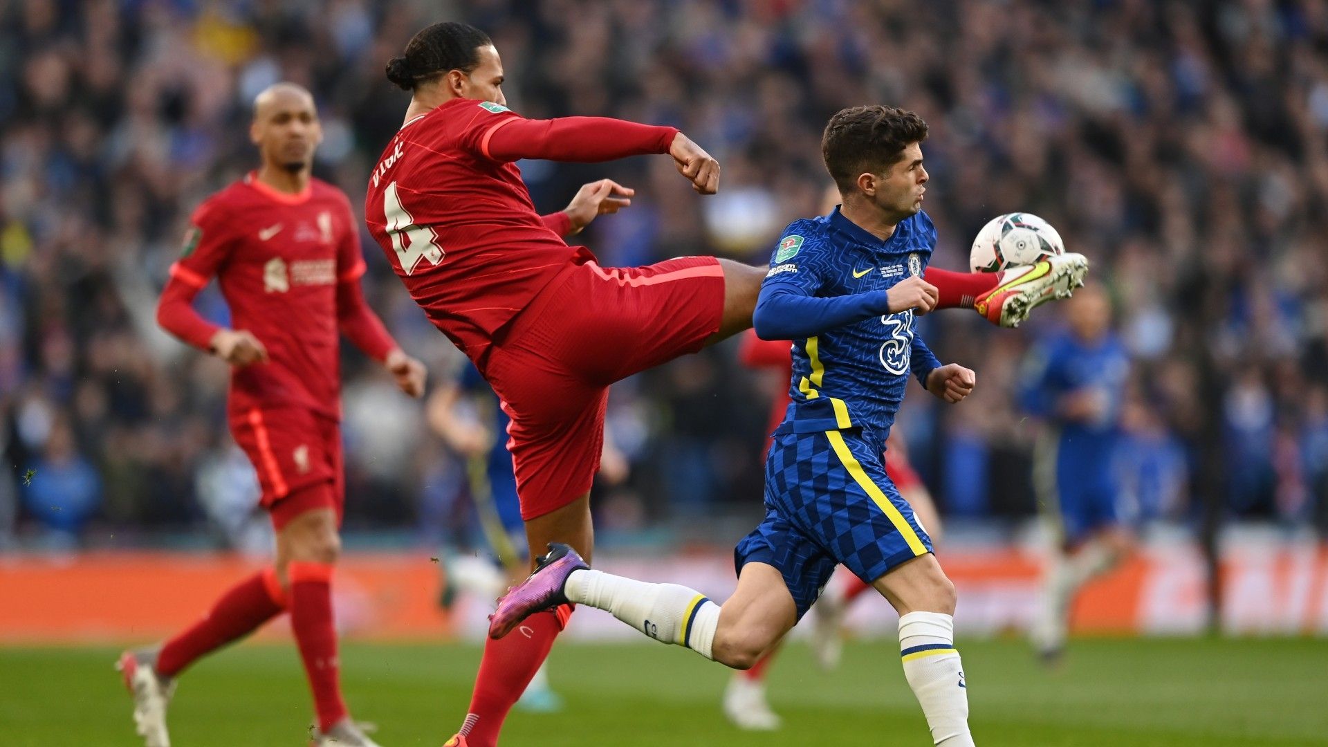Virgil van Dijk Christian Pulisic Chelsea vs Liverpool Carabao Cup final 2021-22