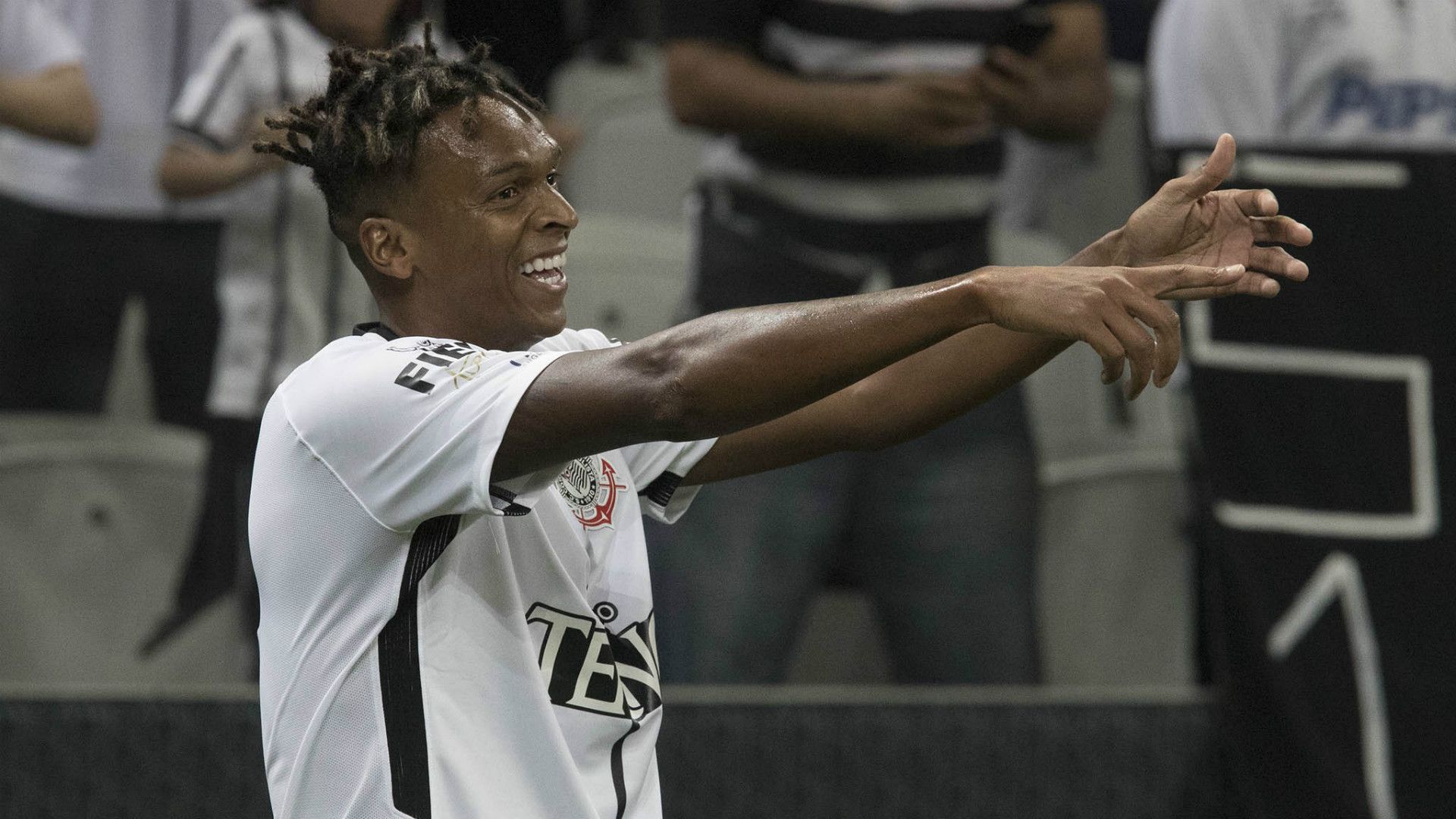 Jô - Corinthians - 11/10/2017