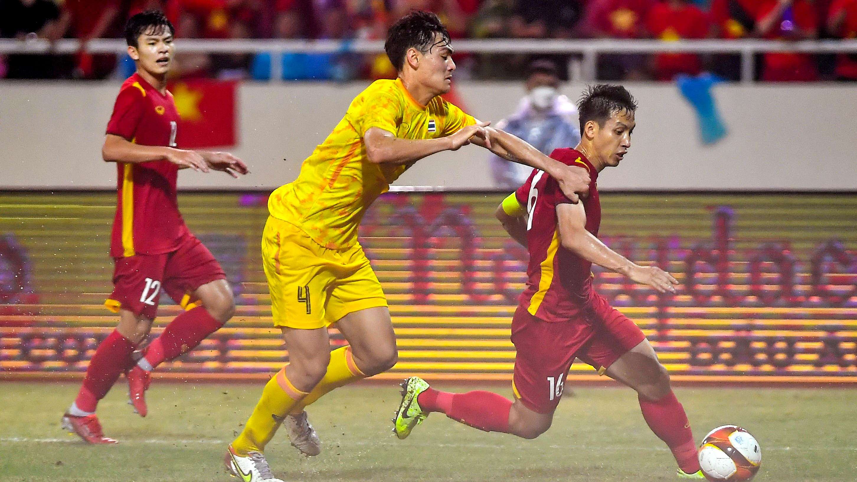 Jonathan Khemdee Do Hung Dung U23 Vietnam U23 Thailand SEA Games 31 Final 22052022