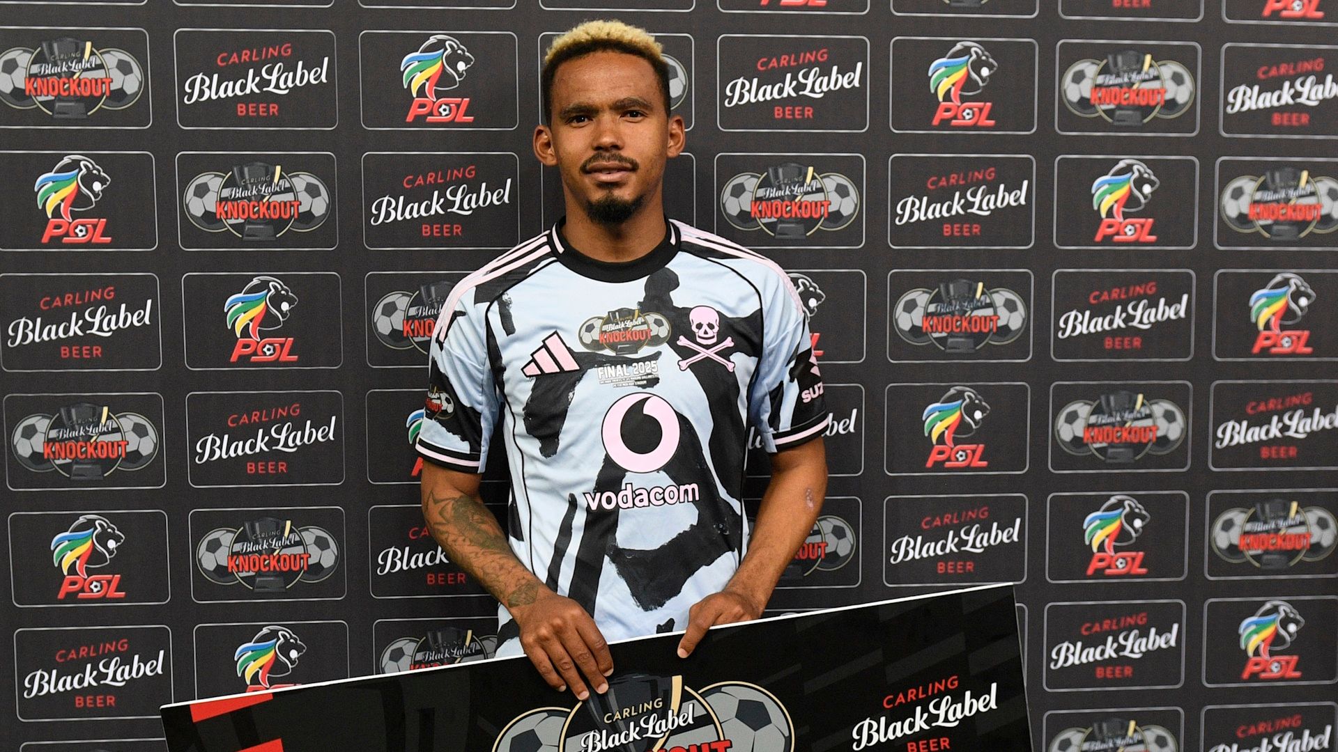 Oswin Appollis, Orlando Pirates, December 2025