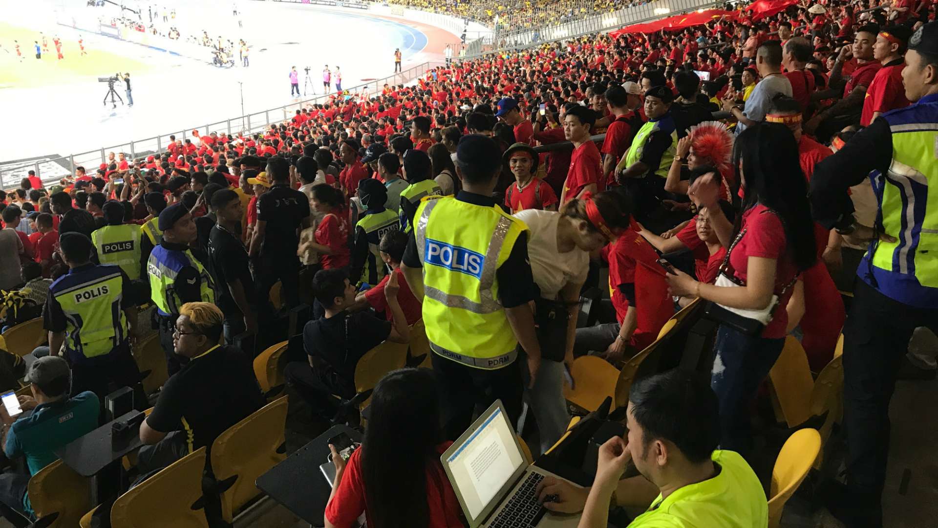 Fan Malaysia v Vietnam, 2018 AFF Suzuki Cup final