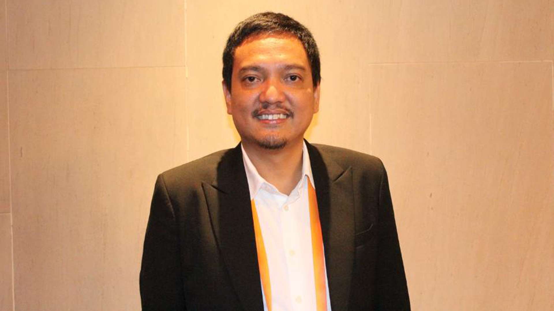 Juda kalta ayollarni sikayotgan yigit video Subway Sex Mod 2033