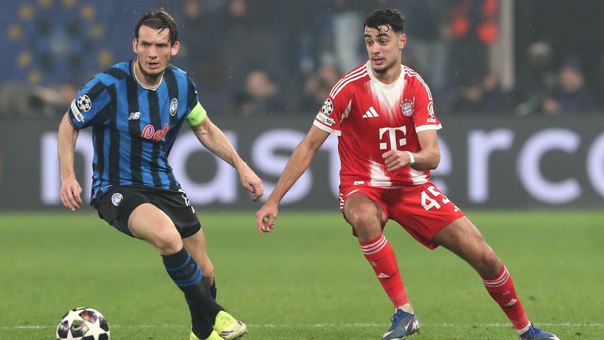 Marten de Roon Pavlovic Atalanta Bayern Monaco