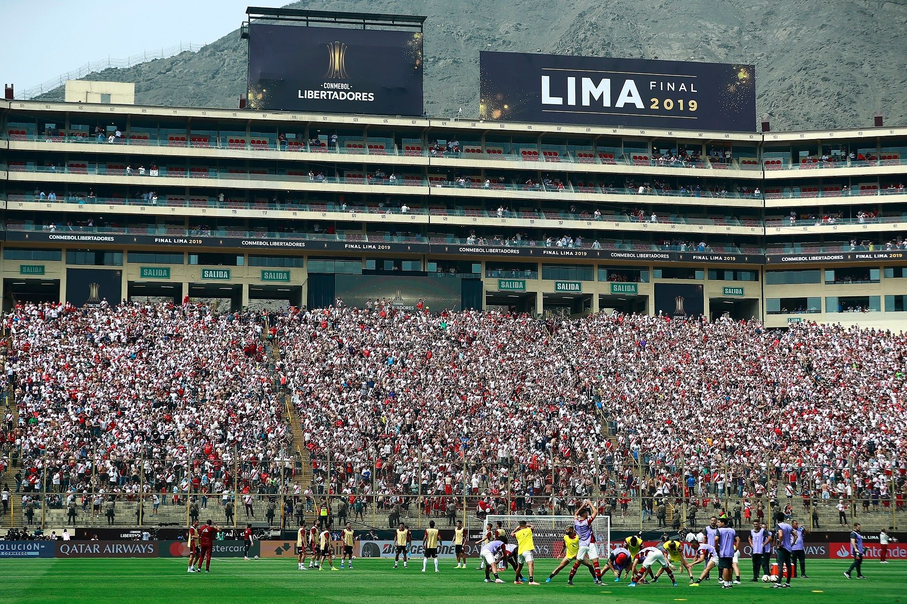 Estádio Monumental, em Lima, antes da final entre Flamengo e River
