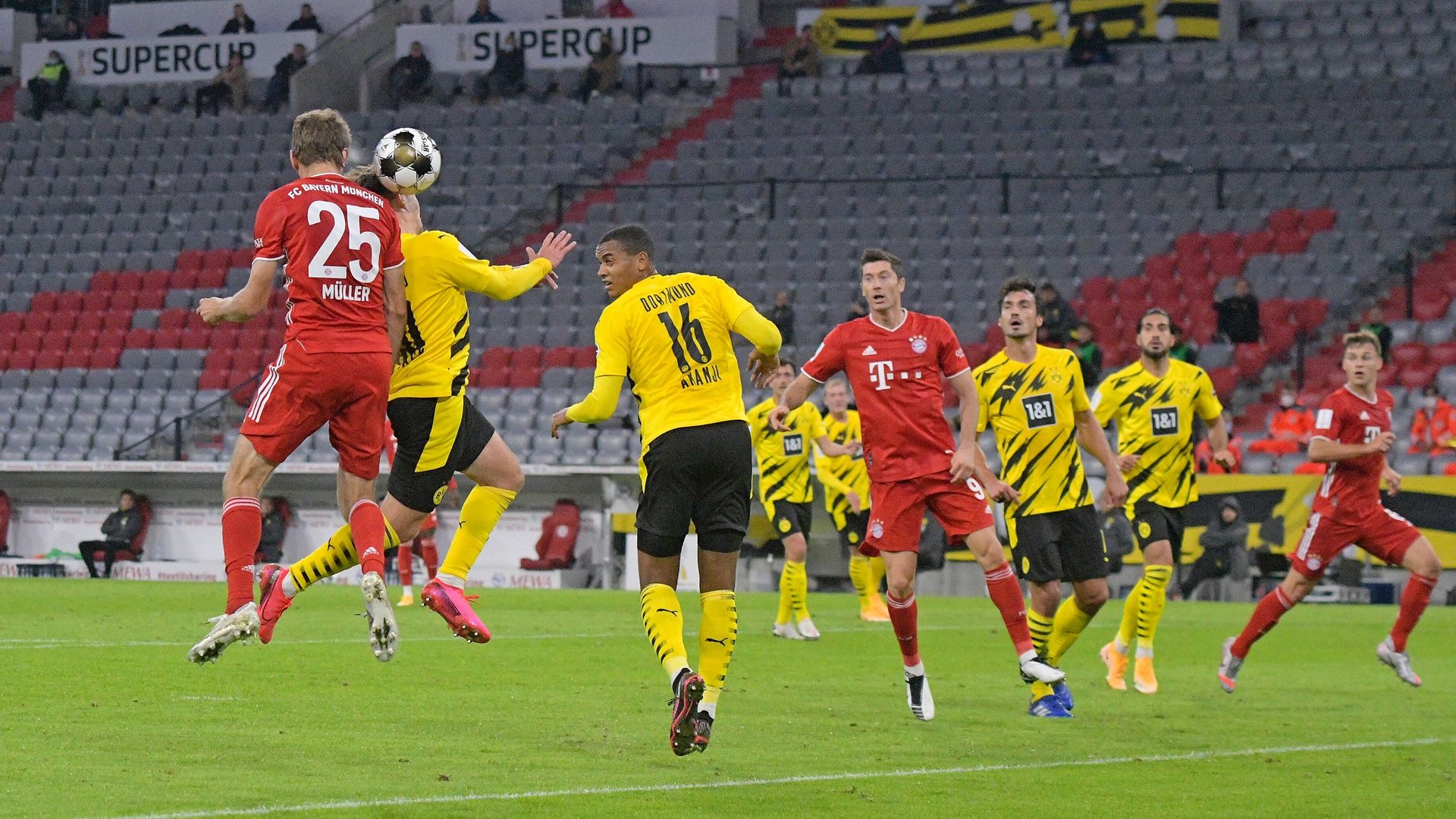 ONLY GERMANY Thomas Muller Felix Passlack Bayern Munchen Borussia Dortmund Supercup 3009202