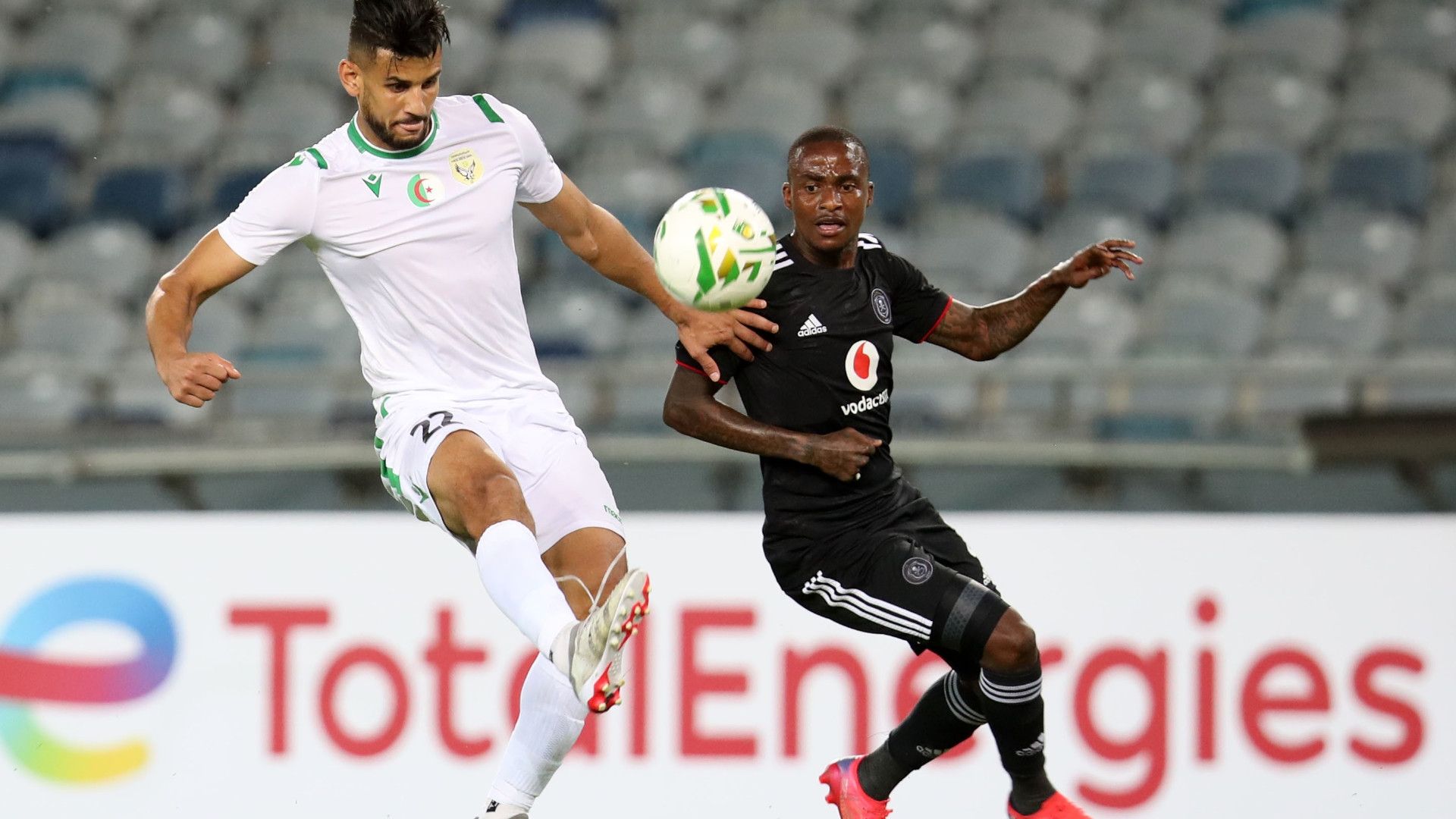 Imadeddine Boubekeur JS Saoura Thembinkosi Lorch Orlando Pirates