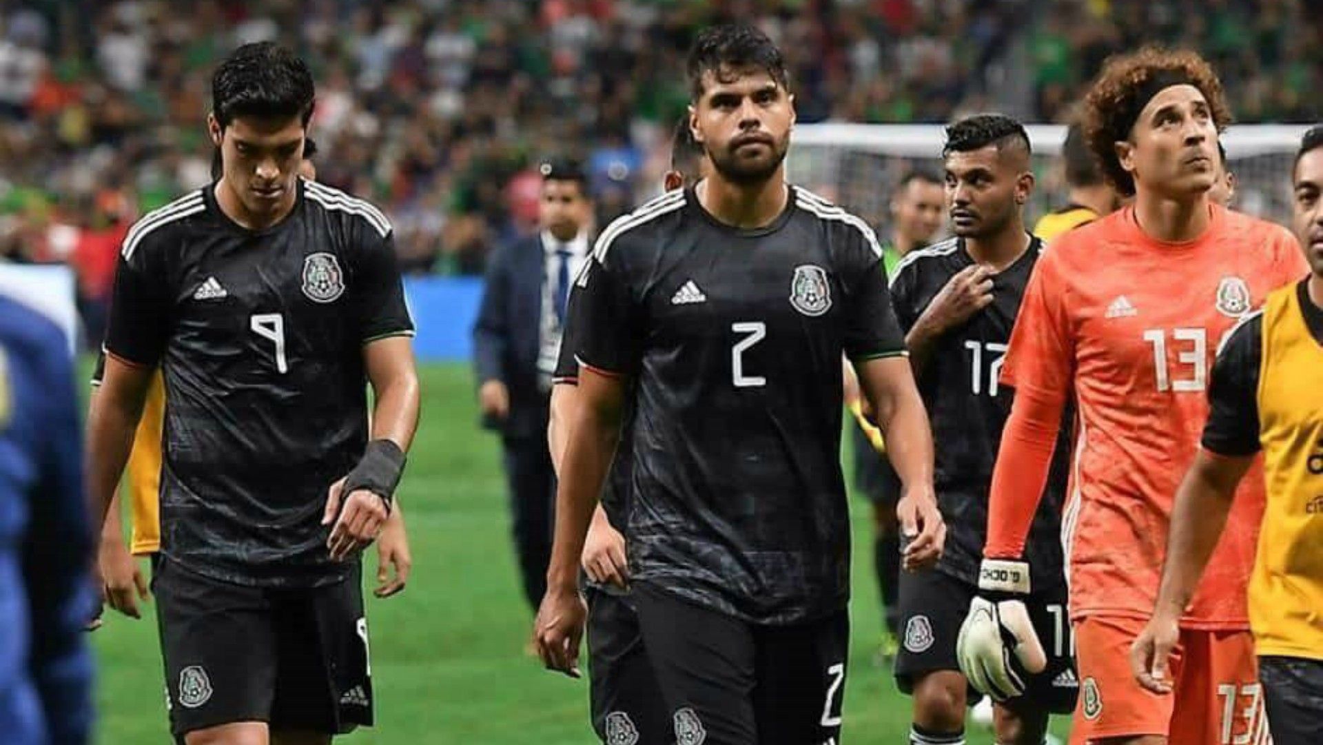 Raúl Jiménez Néstor Araujo Guillermo Ochoa México Selección mexicana