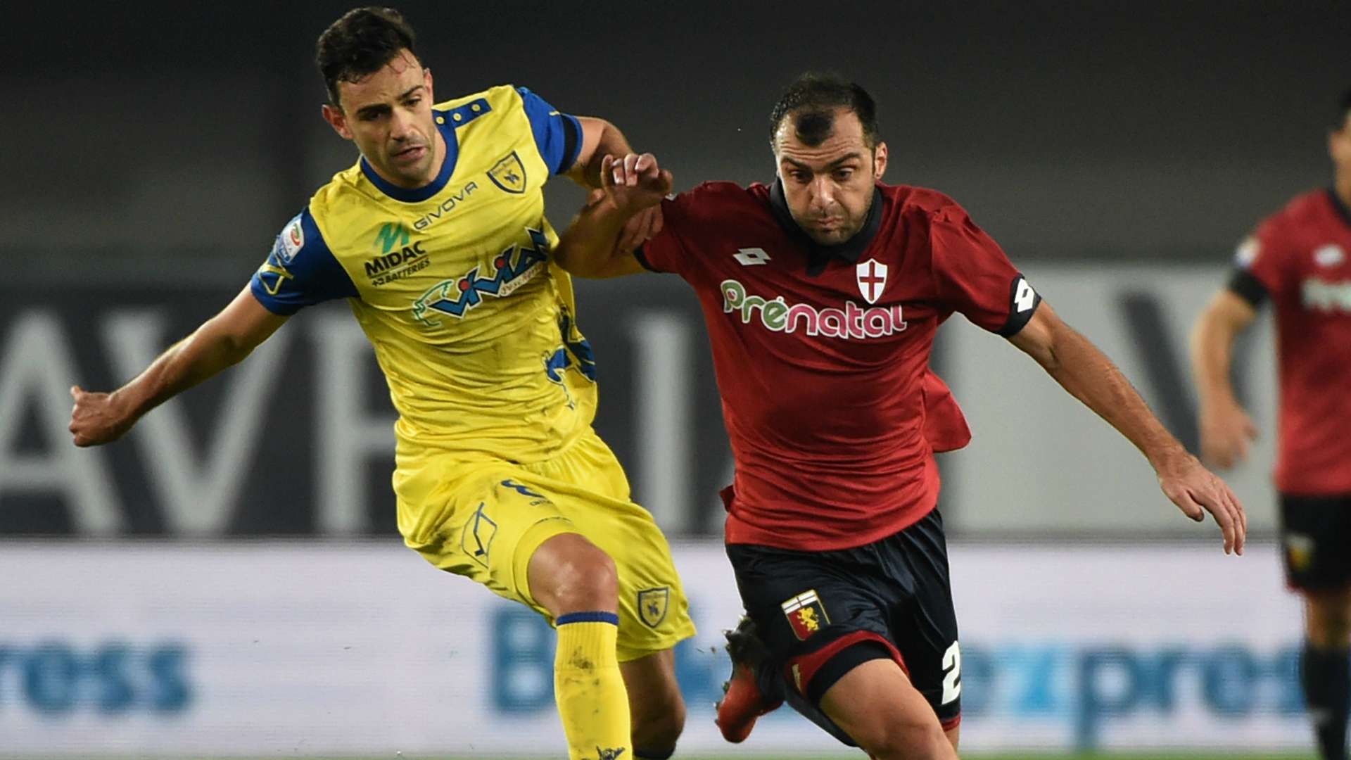 Ivan Radovanovic Goran Pandev Chievo Genoa Serie A 05122016