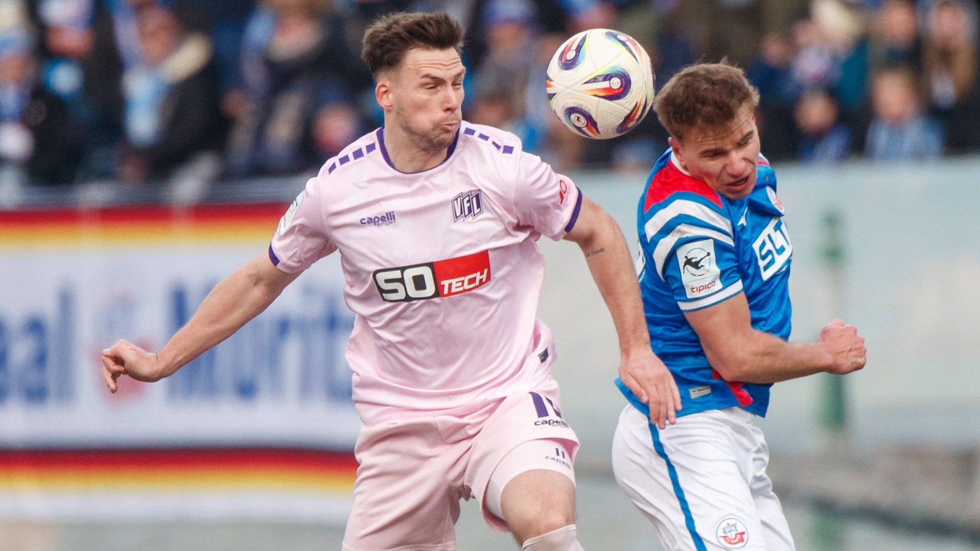 Robin Meißner (VfL Osnabrück) gegen Florian Carstens (Rostock)