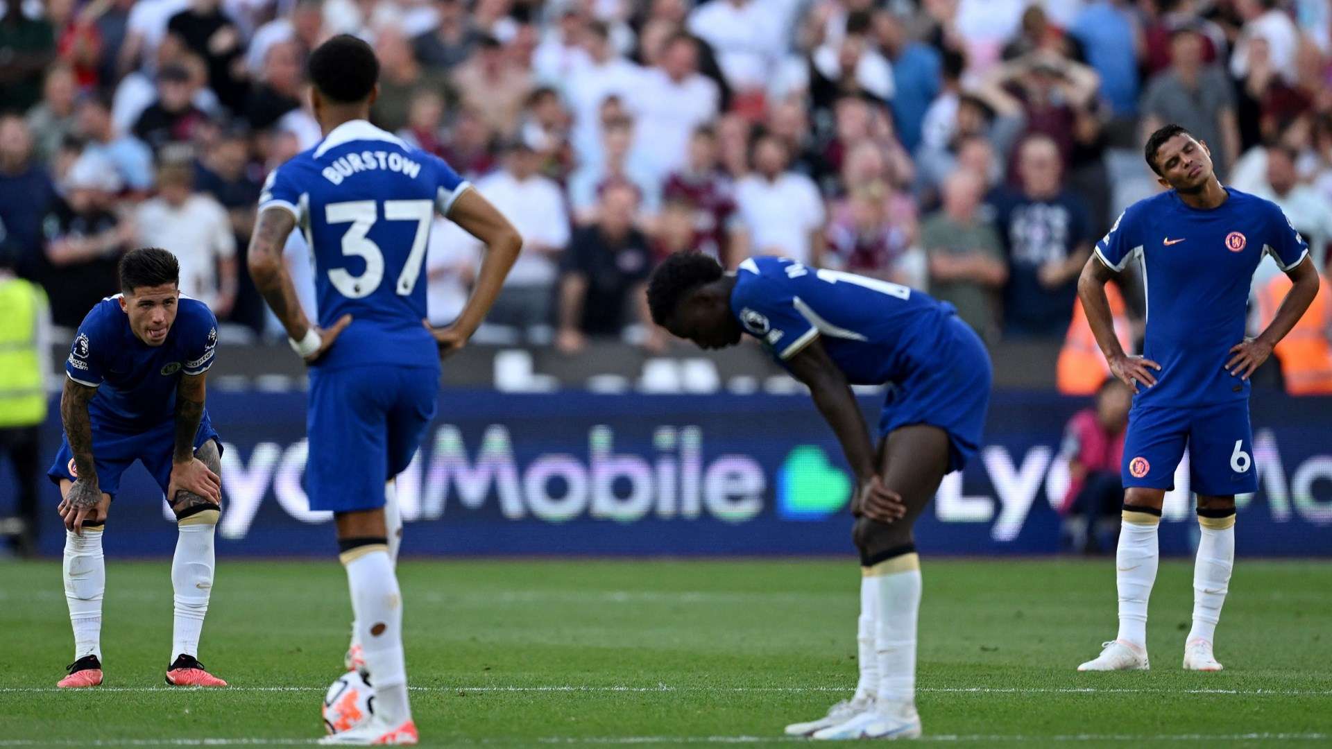 Chelsea players dejected West Ham 2023-24