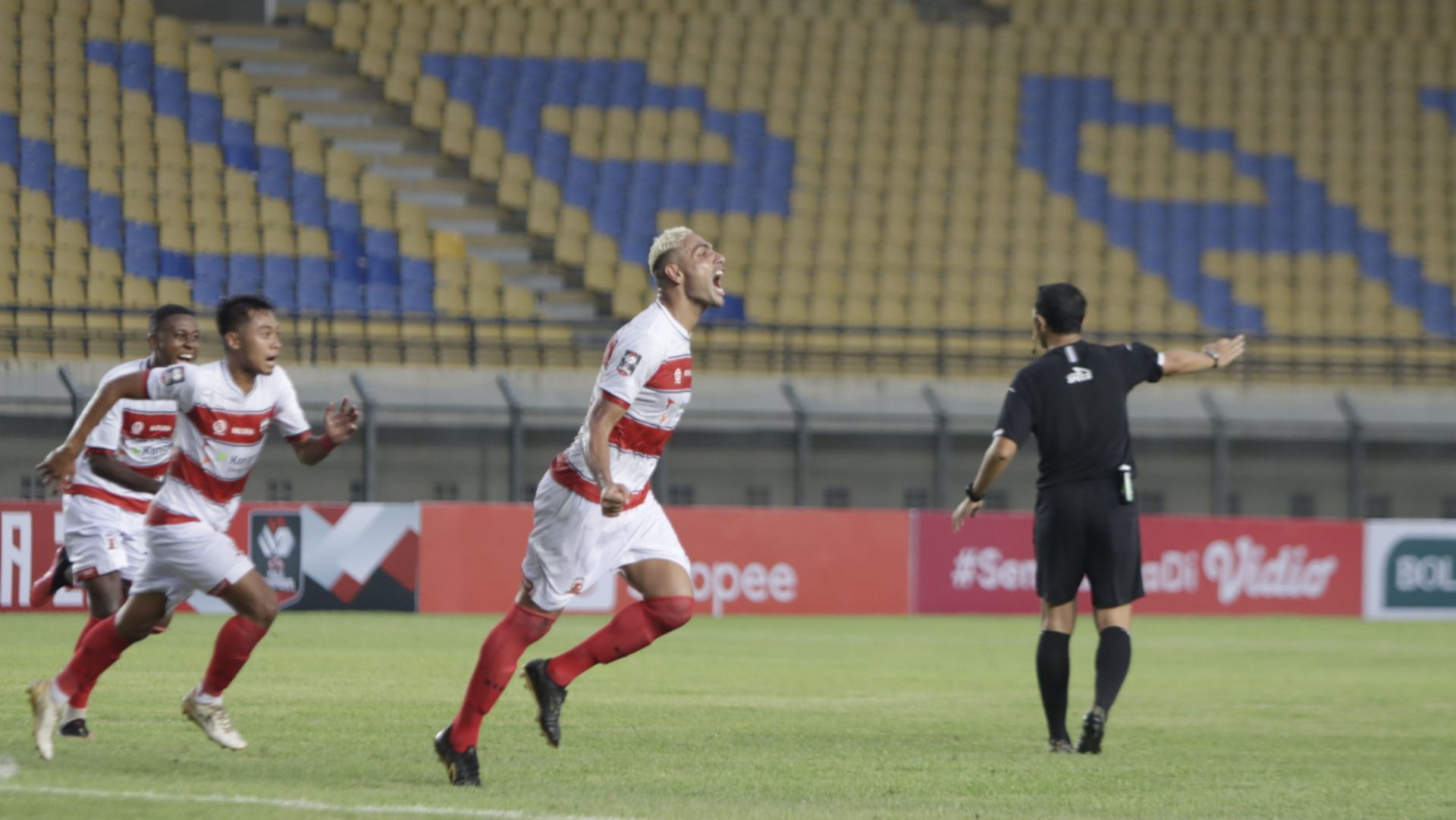 Madura United - PS Sleman