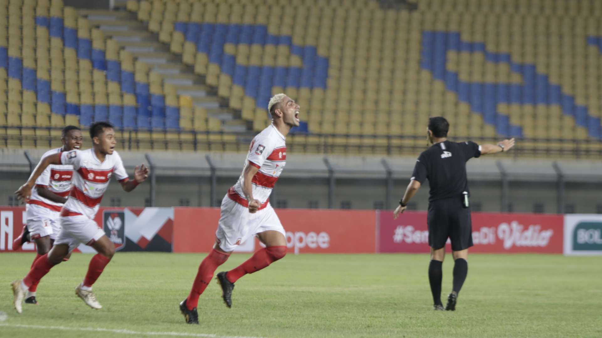 Madura United - PS Sleman