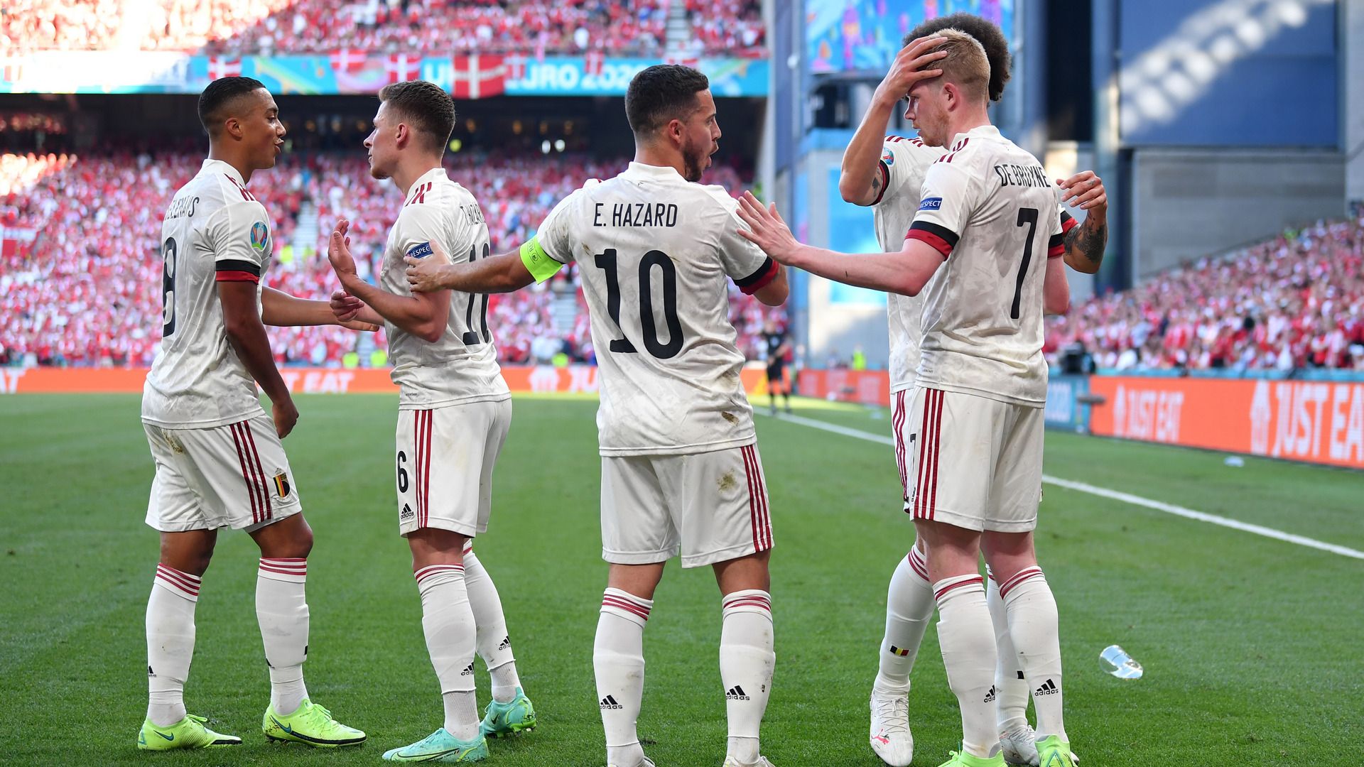 Kevin De Bruyne Eden Hazard Euro 2020 Danimarka Belçika